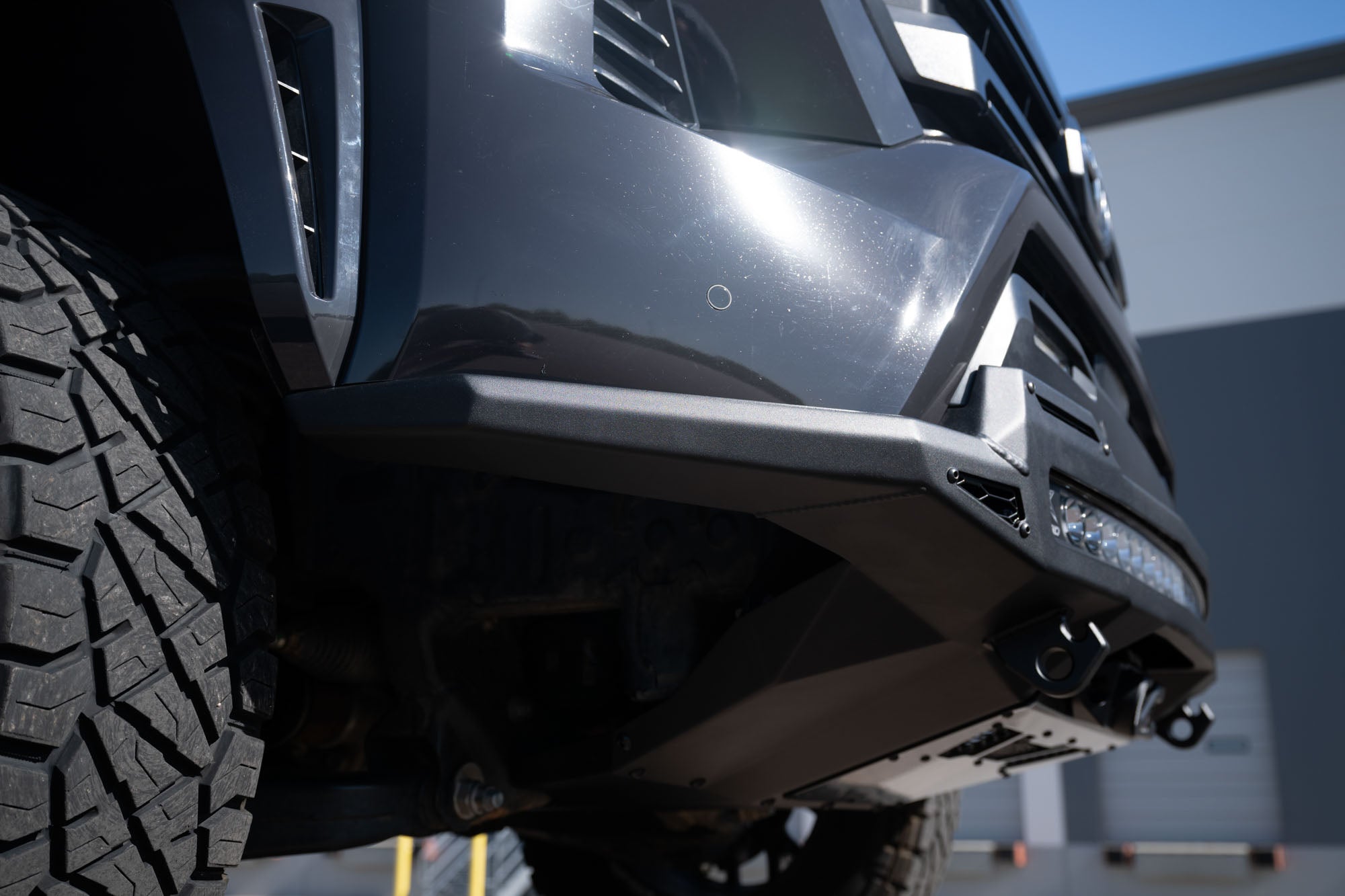 4th-gen-Toyota-Tacoma-Stealth-Fighter-Winch-Front-Bumper-Outdoor-6 - NVMOS
