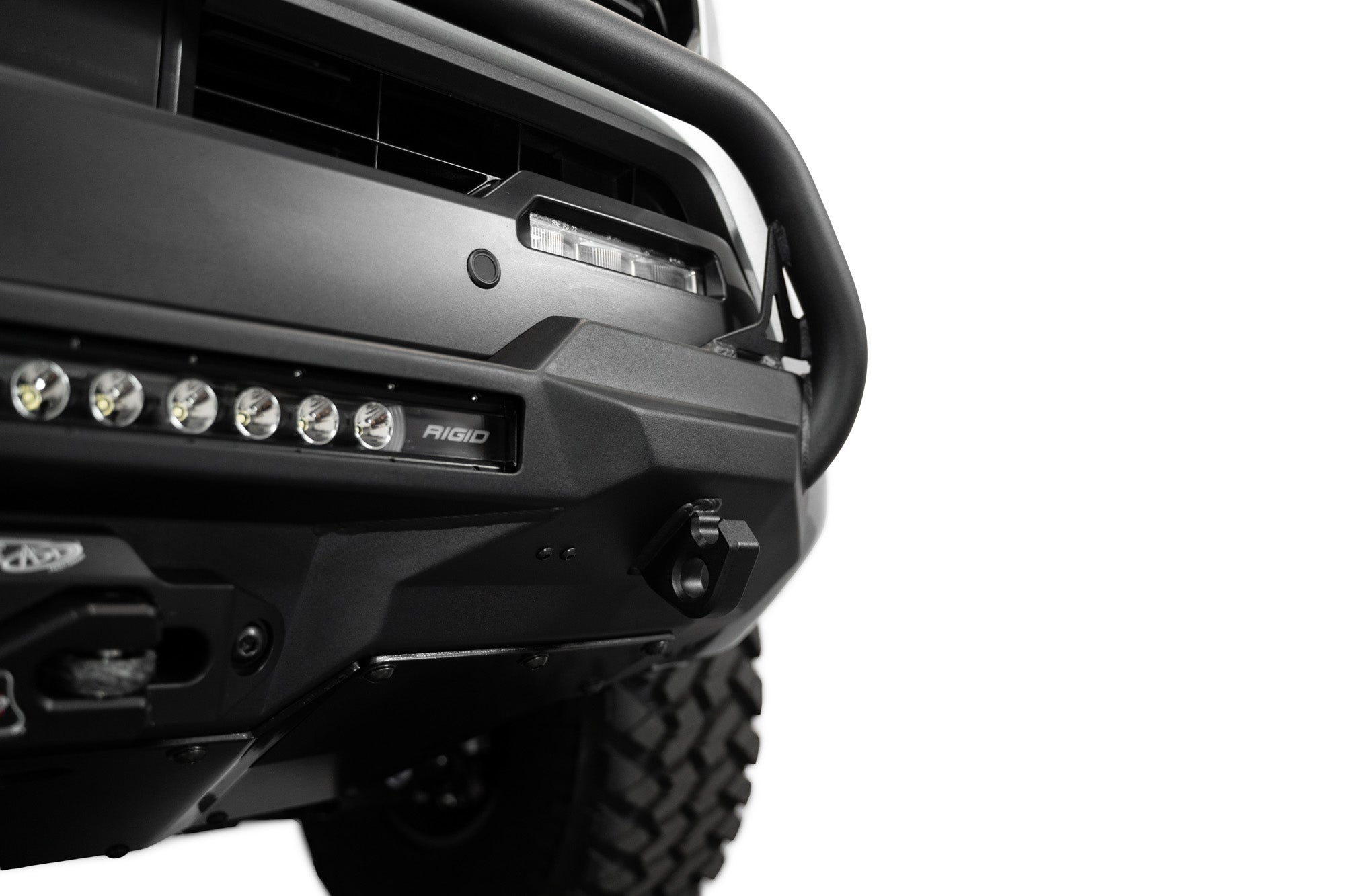 4th-gen-Toyota-Tacoma-Stealth-Series-Center-Mount-Winch-Front-Bumper-with-Top-Hoop-7 - NVMOS