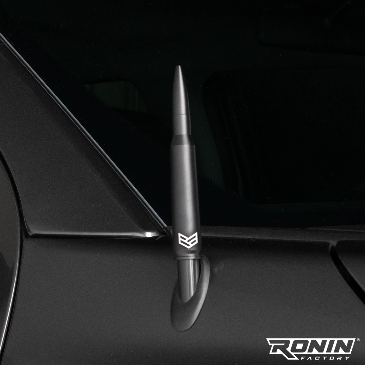 50_caliber_bullet_style_antenna_short_stubby_Bullet_Antenna_Toyota_Tundra_Truck_5 - NVMOS