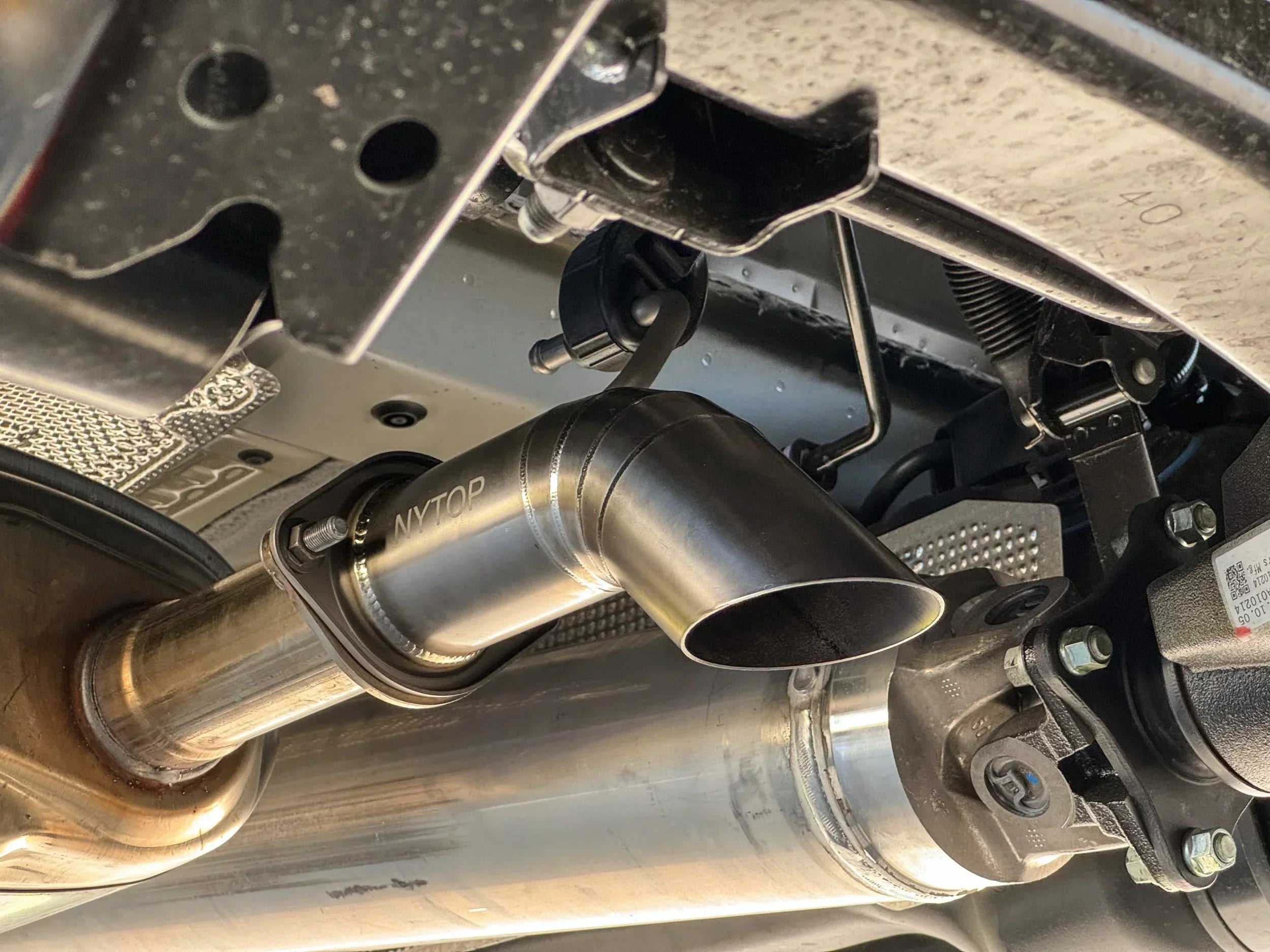 5E324104-3B5D-445E-BAA8-6FD92A796E8A - NVMOS