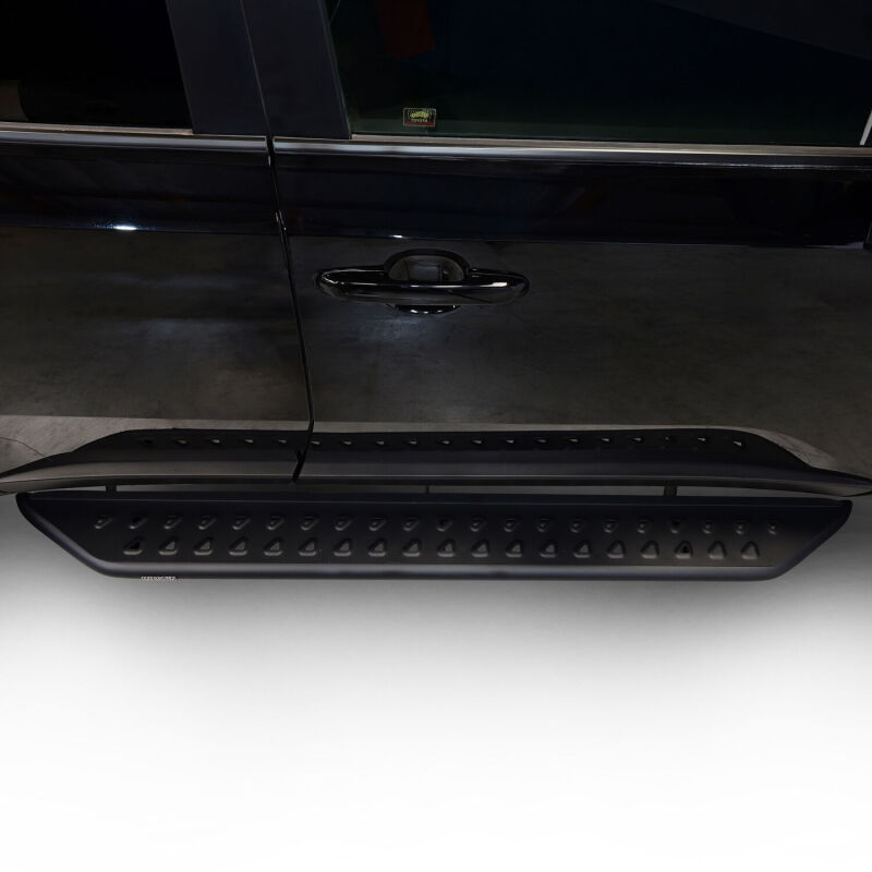 Westin Outlaw Running Boards, fits Toyota Land Cruiser