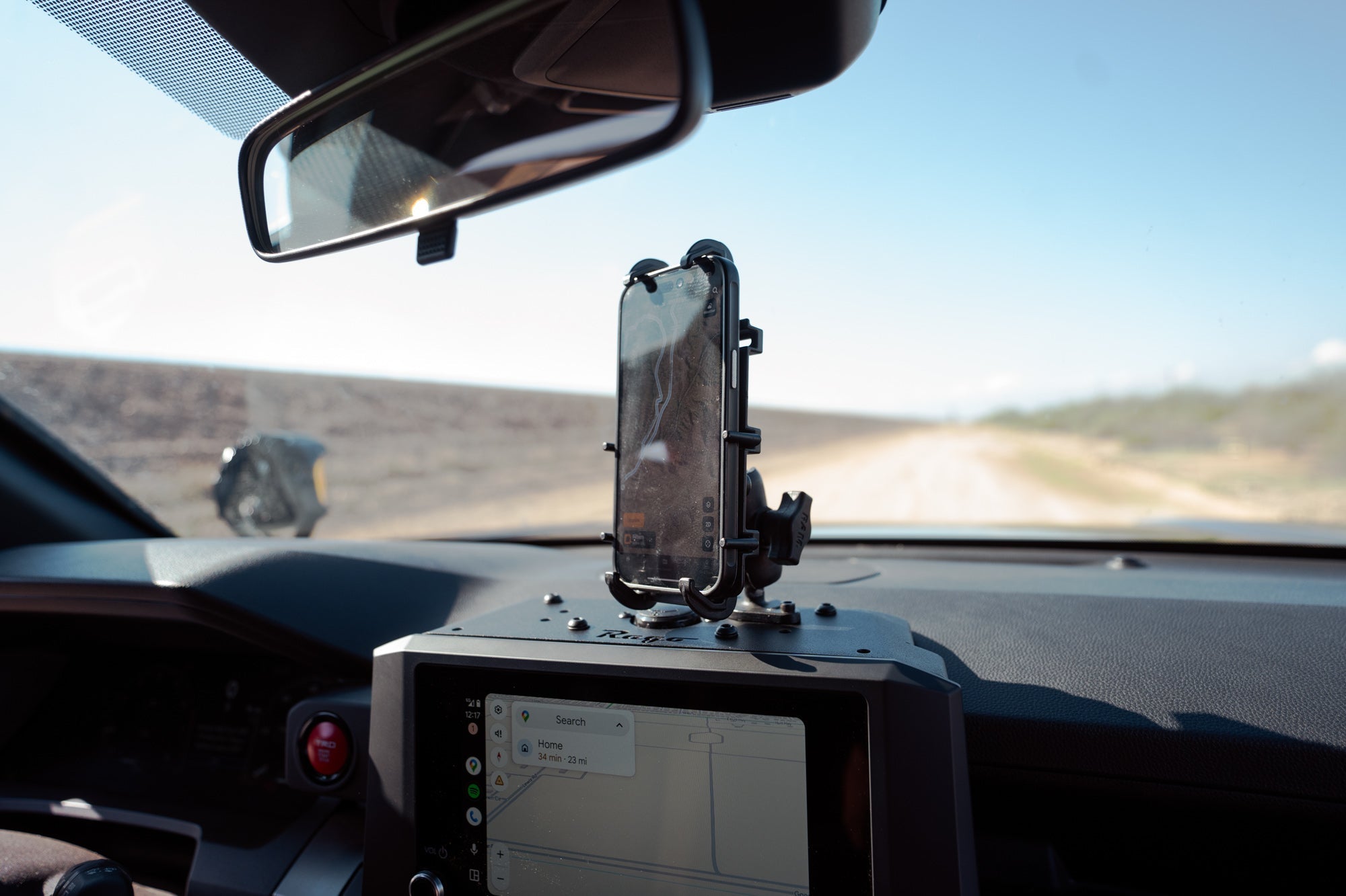 6th-Gen-4Runner-Device-Dash-Mount-Installed-3 - NVMOS