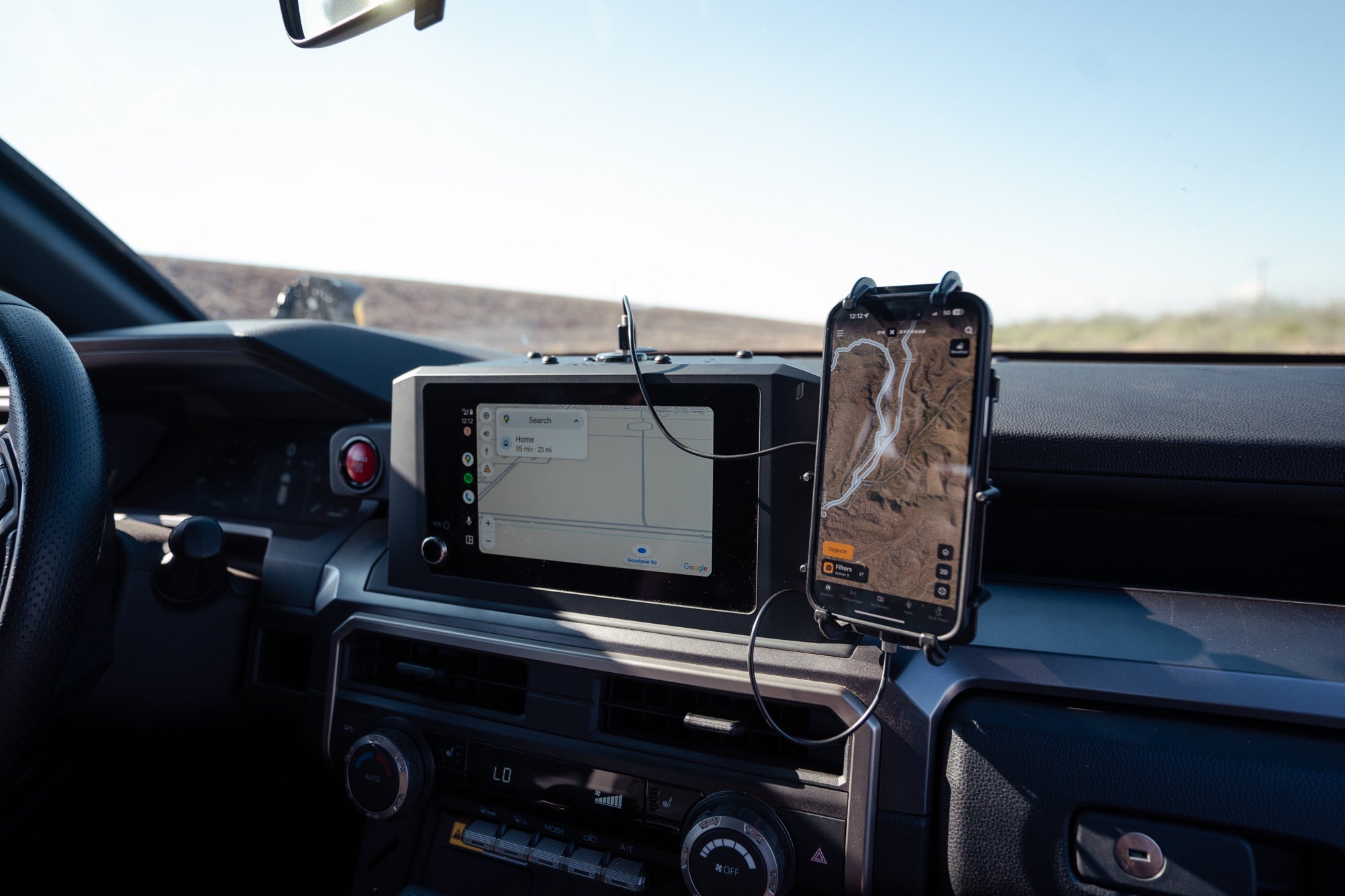 6th-Gen-4Runner-Device-Dash-Mount-Installed-5 - NVMOS