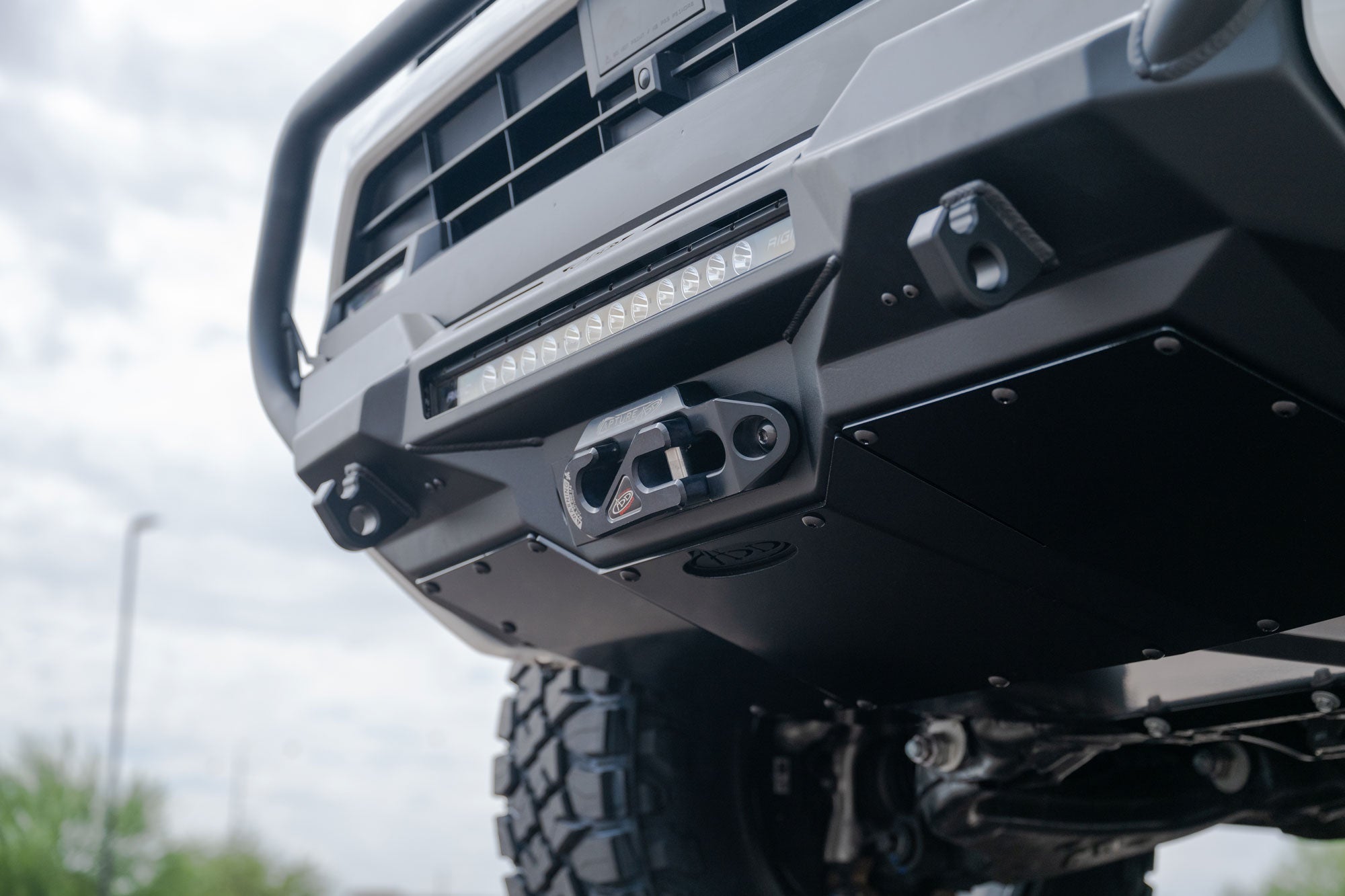 6th-gen-4Runner-Stealth-Center-Front-Bumper-w-Top-Hoop-Outdoor-7 - NVMOS
