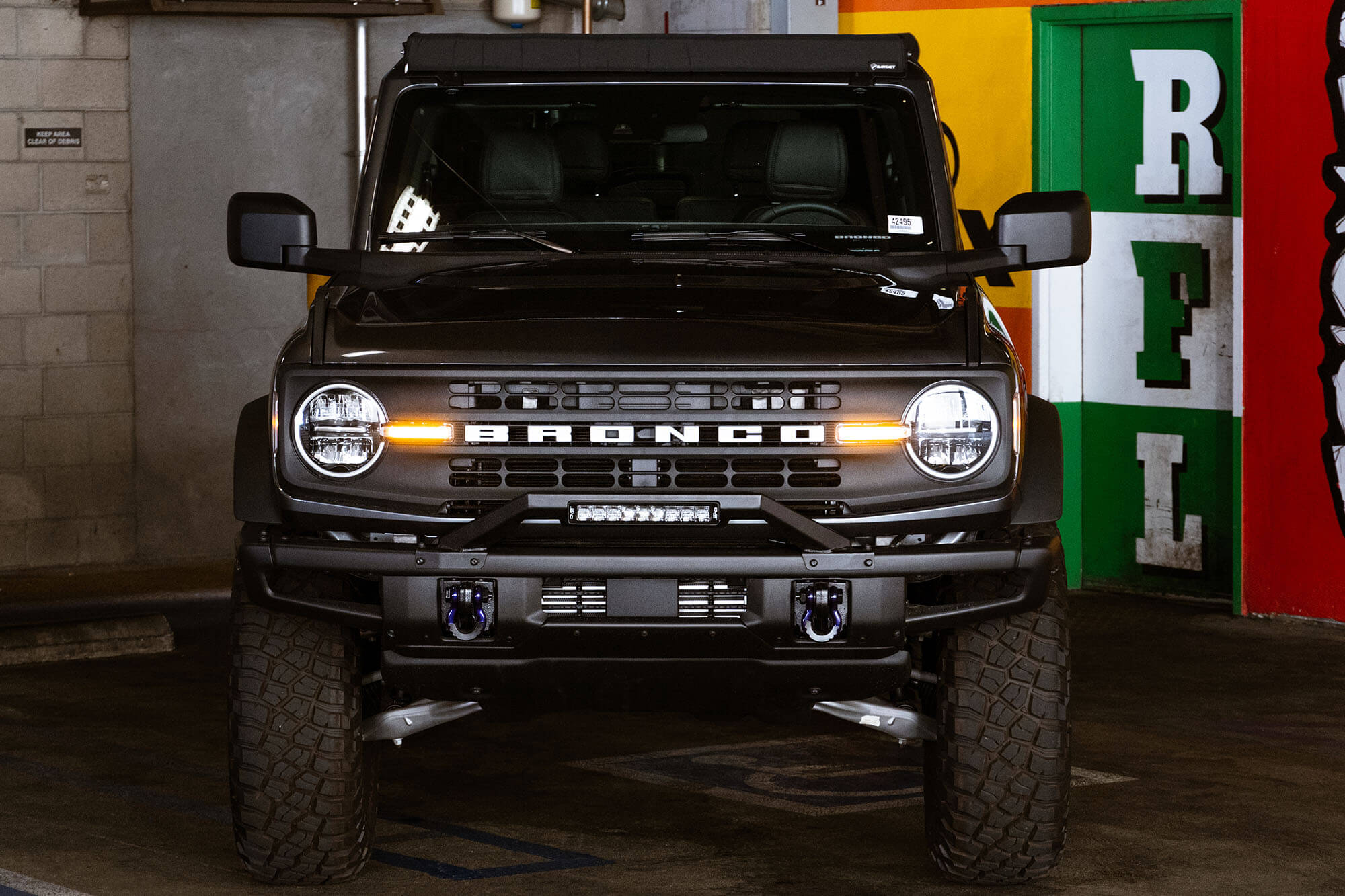 6th-gen-ford-bronco-factory-bumper-bull-bar-with-light - NVMOS