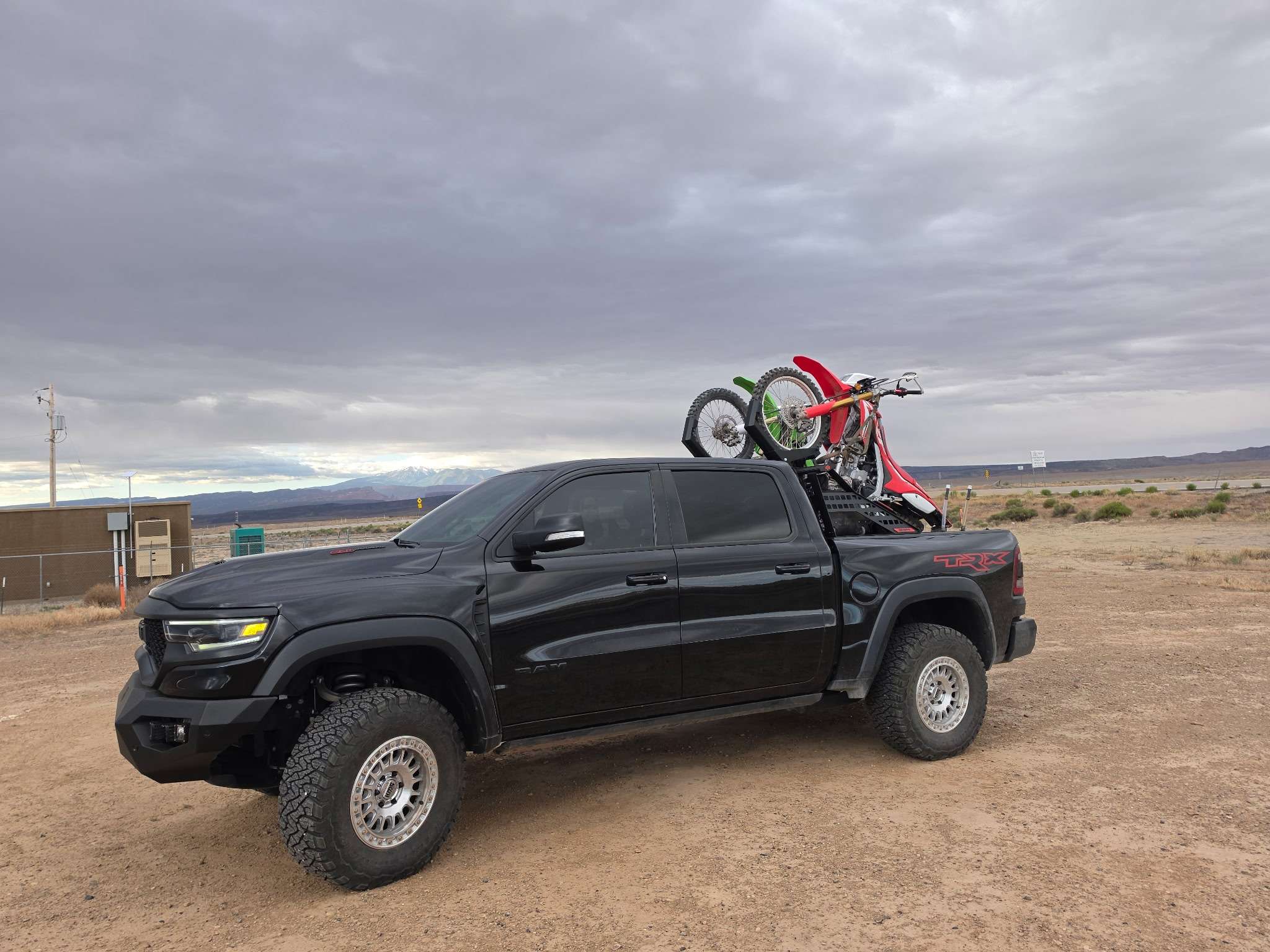 Chase Rack System - Essential Build // 2 Moto