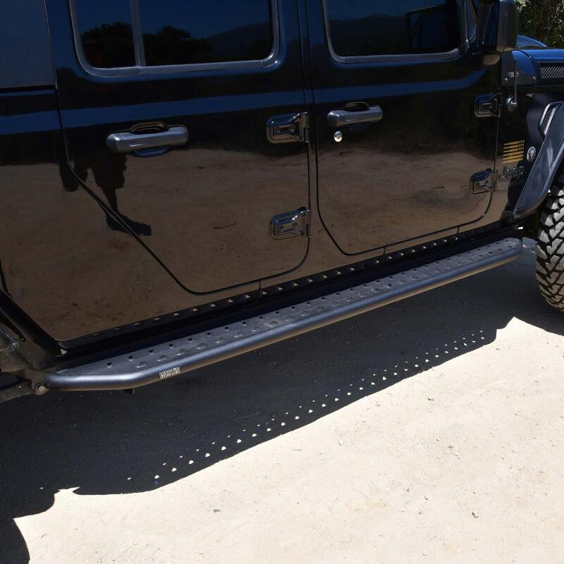Westin Outlaw Running Boards, fits Jeep Gladiator