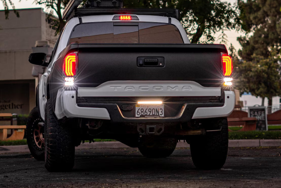 Luces traseras LED Morimoto para Toyota Tacoma (2016+) XB