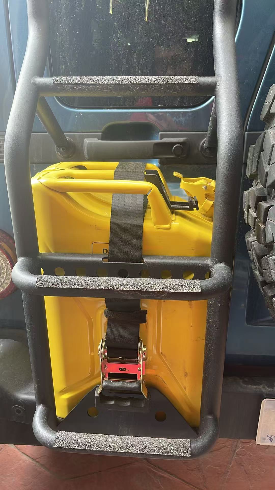 Dirtbox rear ladder with jerry can holder for INEOS Grenadier
