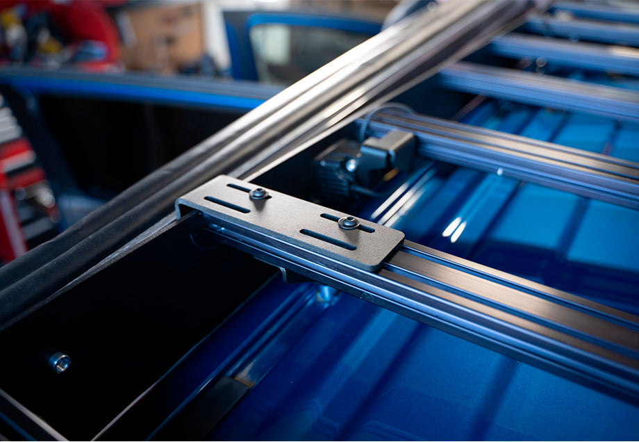 920x636_AwningMount_0000s_0006_DSC04753 - NVMOS