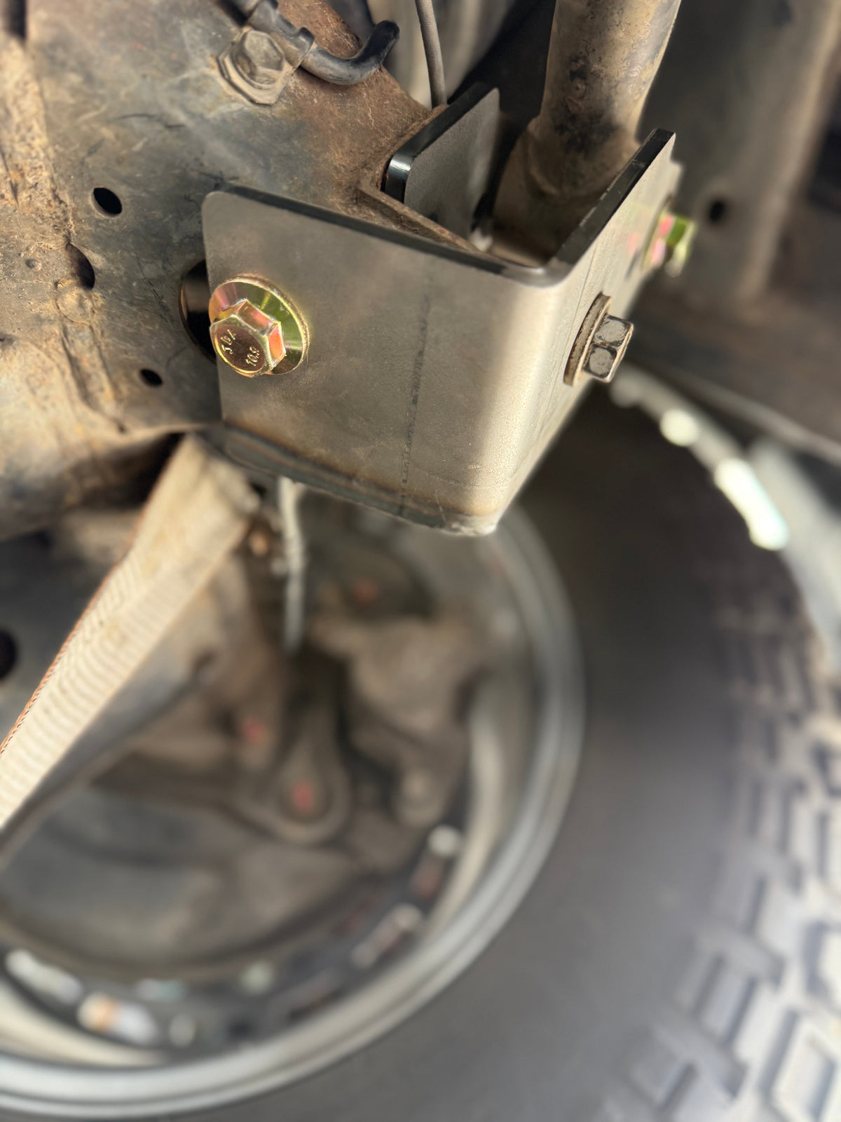 Dr. KDSS B.O.T.C.K. track bar correction kit for 1st Gen Toyota Sequoia