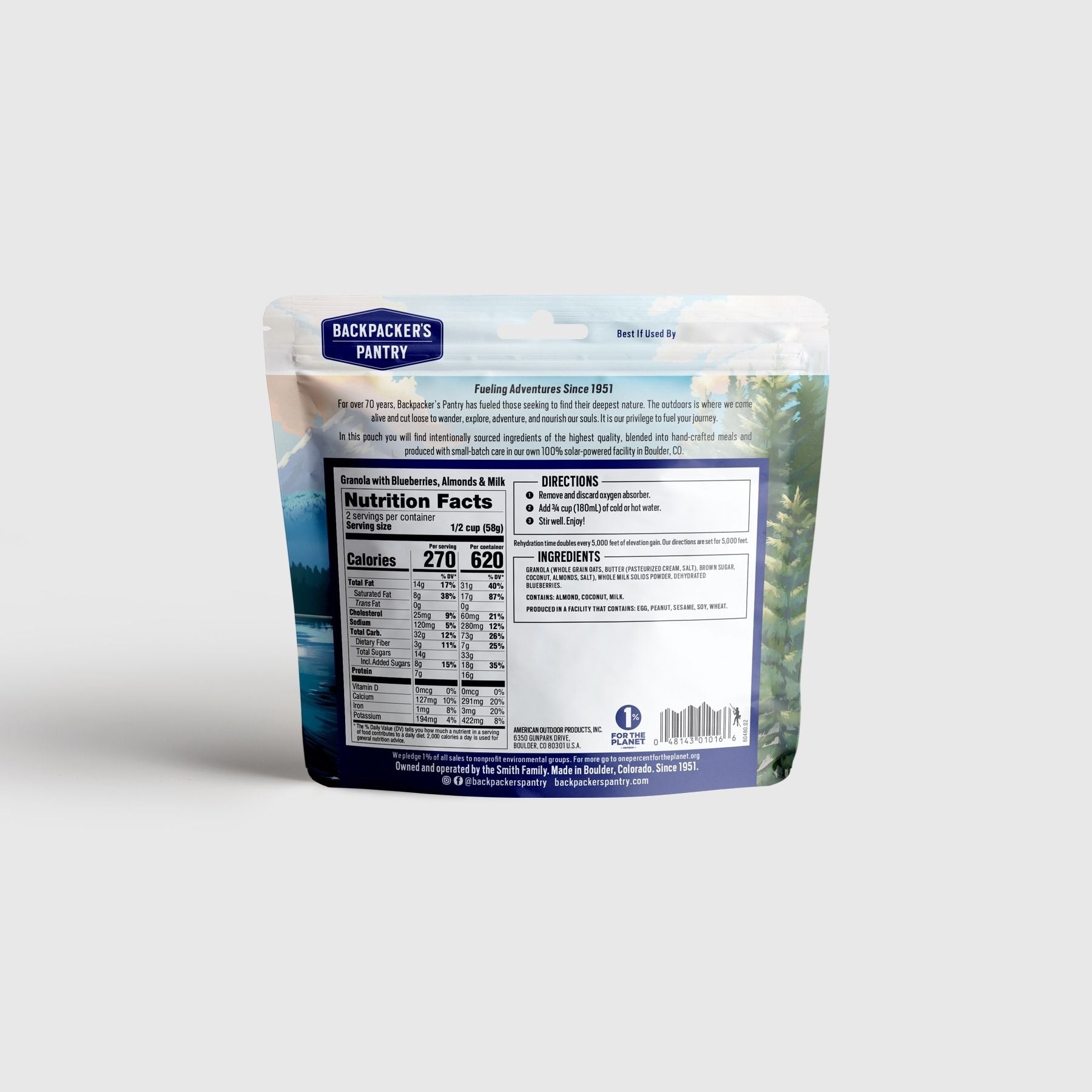 Granola con arándanos, almendras y leche