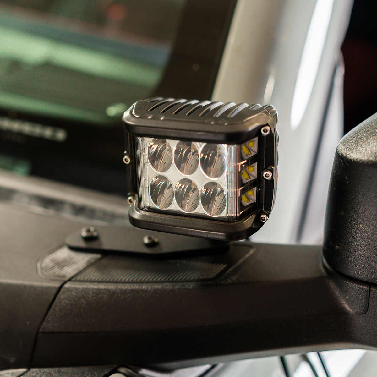Bronco-Ditch-Light-Mount_01 - NVMOS
