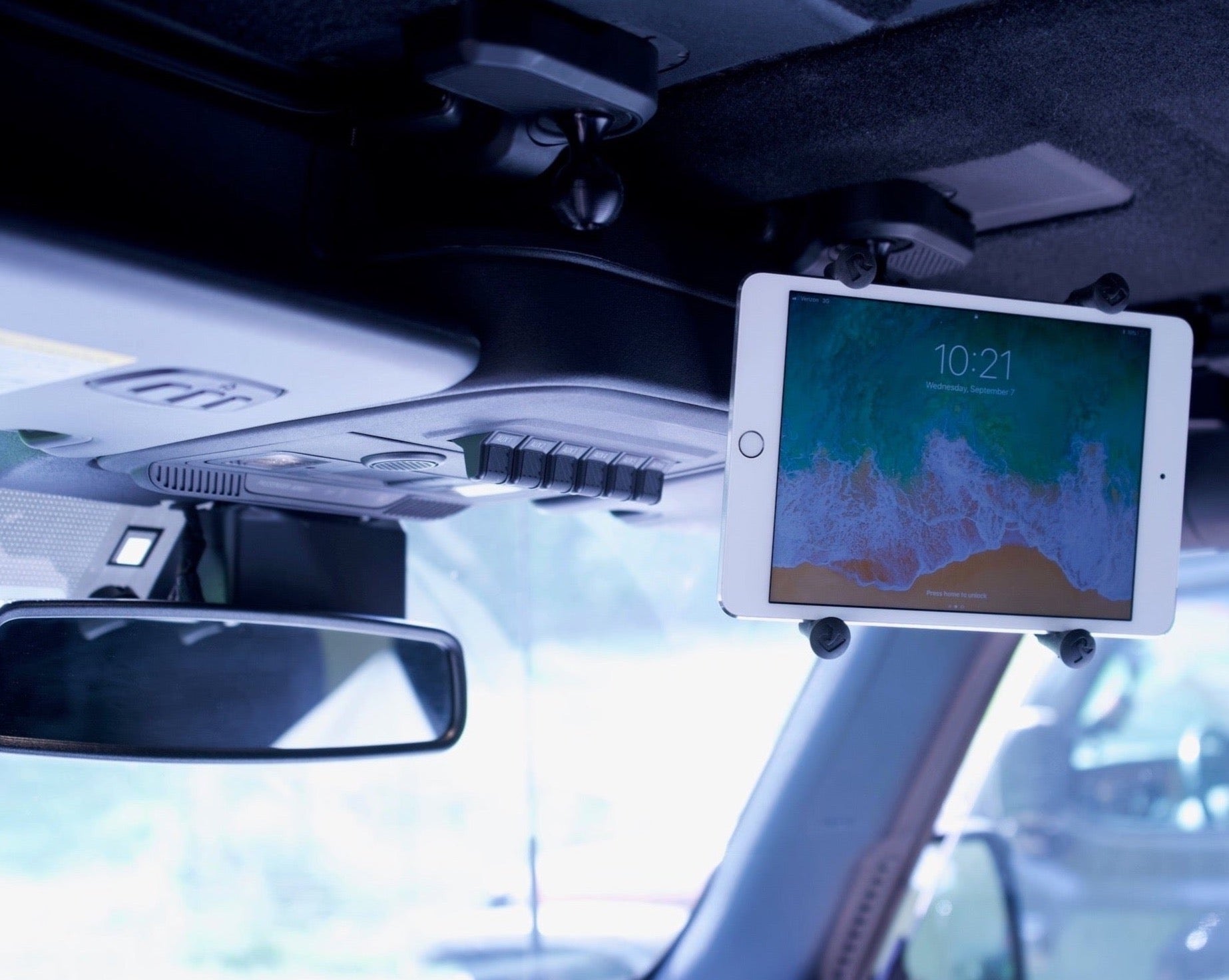 Bronco_1_Freedom_Panel_Ball_Mount_with_Tablet_Mount - NVMOS
