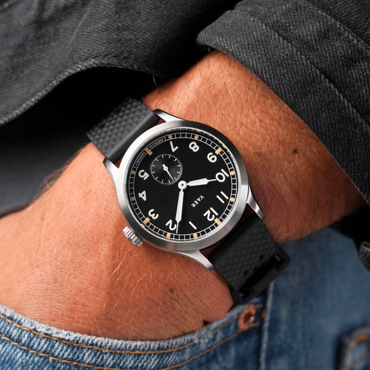 VAER C5 Dirty Dozen Field Watch - 40mm Ameriquartz