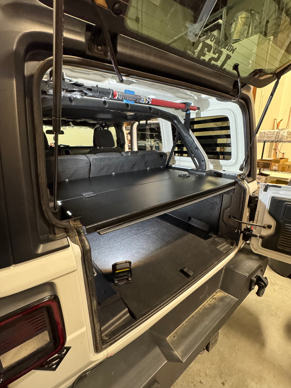 Diabolical Inc Ridgeback for Jeep Wrangler JLU, top folded