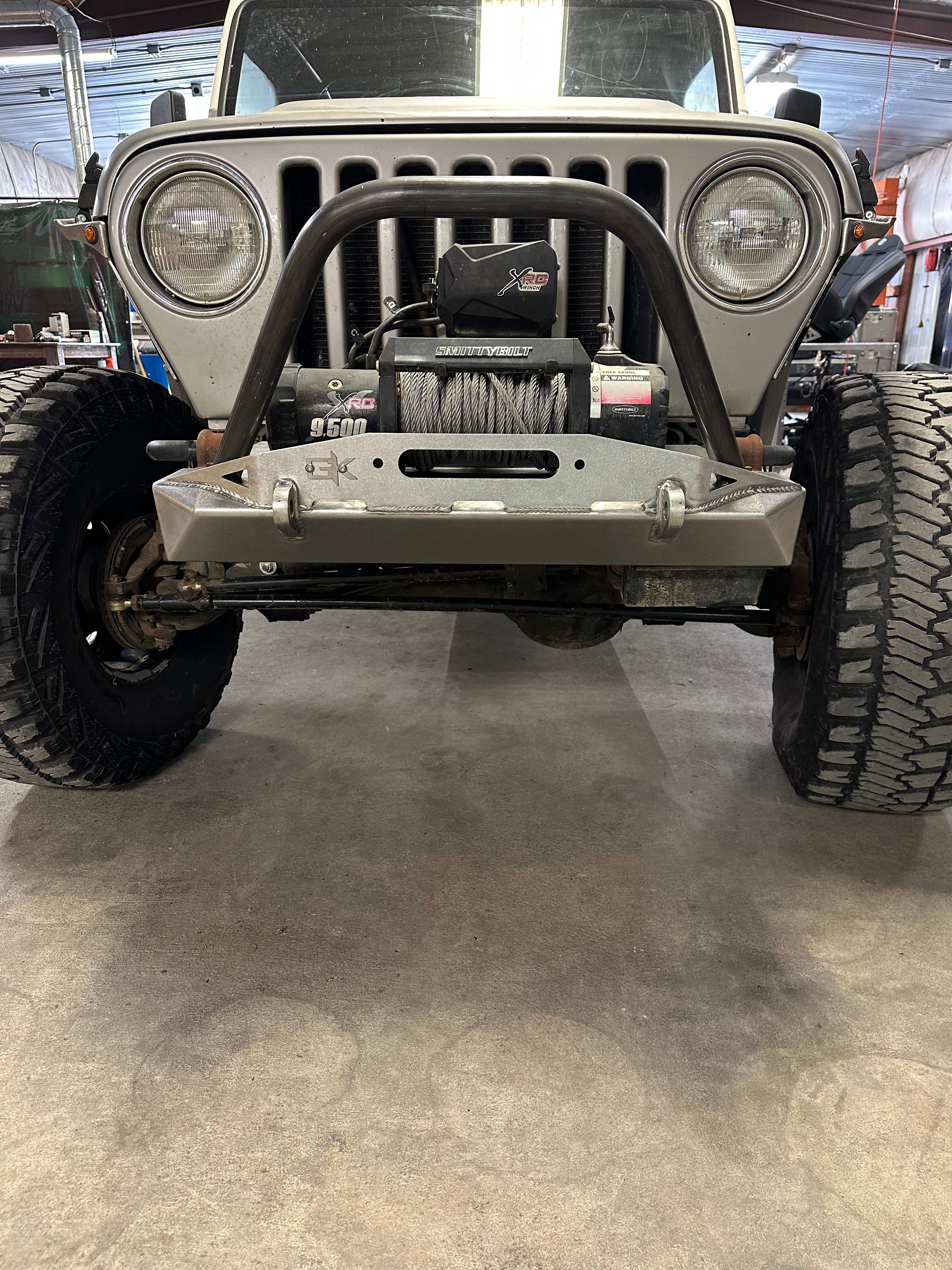 Front Diamond Series Stubby Bumper for Jeep TJ Wrangler