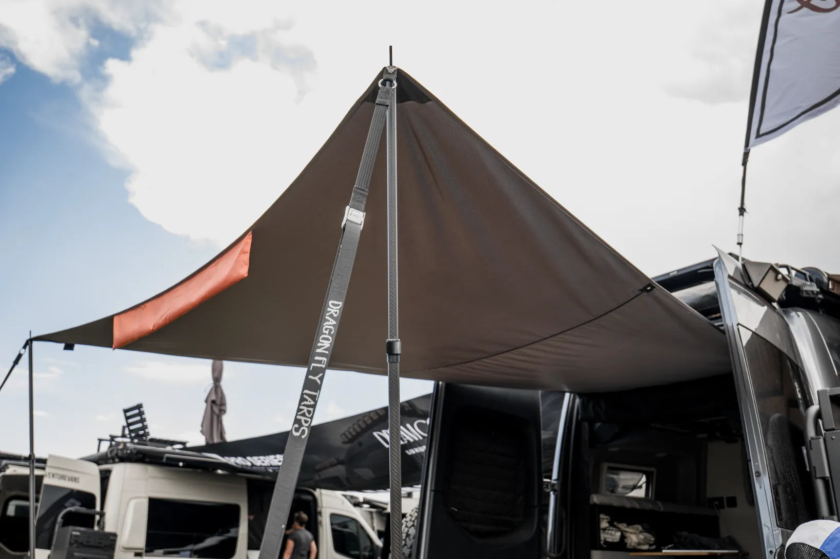 CanyonRearAwning-09 - NVMOS