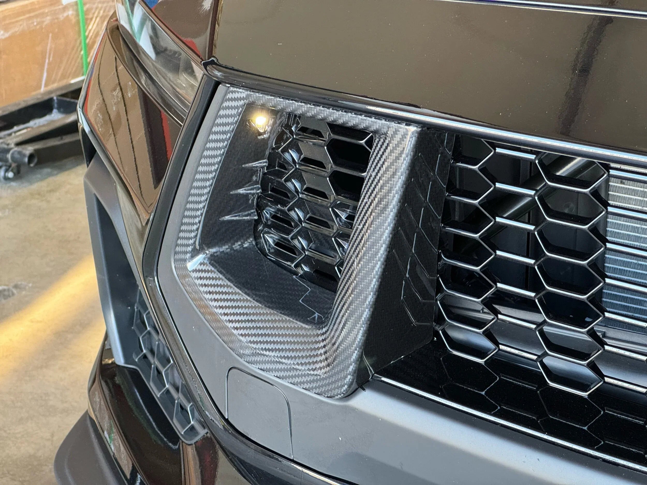 2024-Current Ford Mustang GT Dry Carbon Grille Inserts