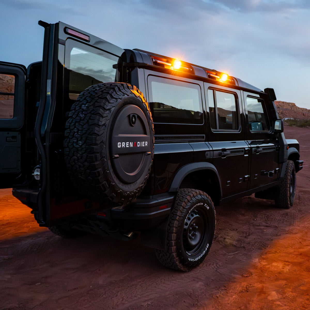 Canyon Adventure Vans 2-light Scene Lighting Kit for INEOS Grenadier