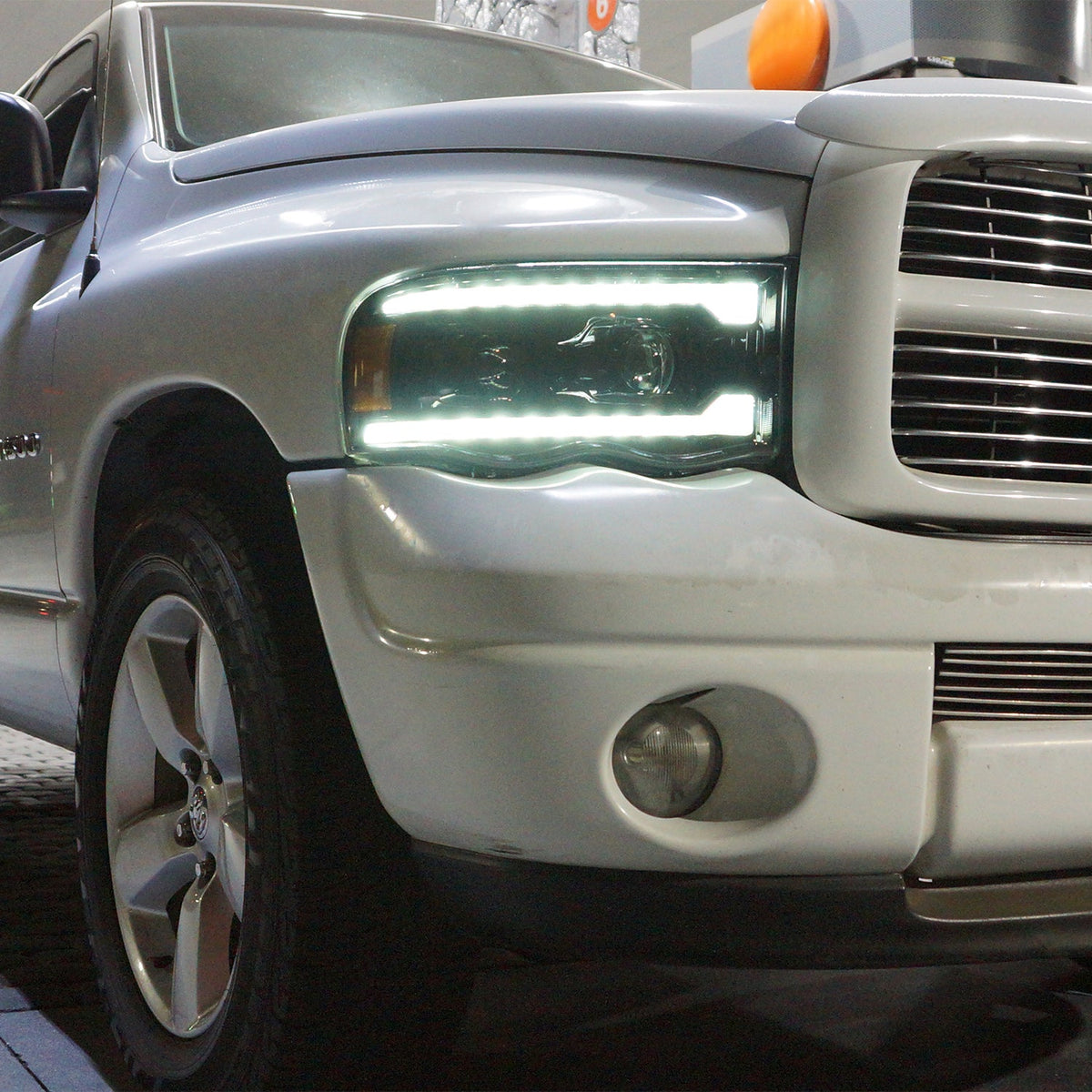 AlphaRex LUXX-Series LED Projector Headlights for Ram 1500 / Ram 2500/3500 - Chrome