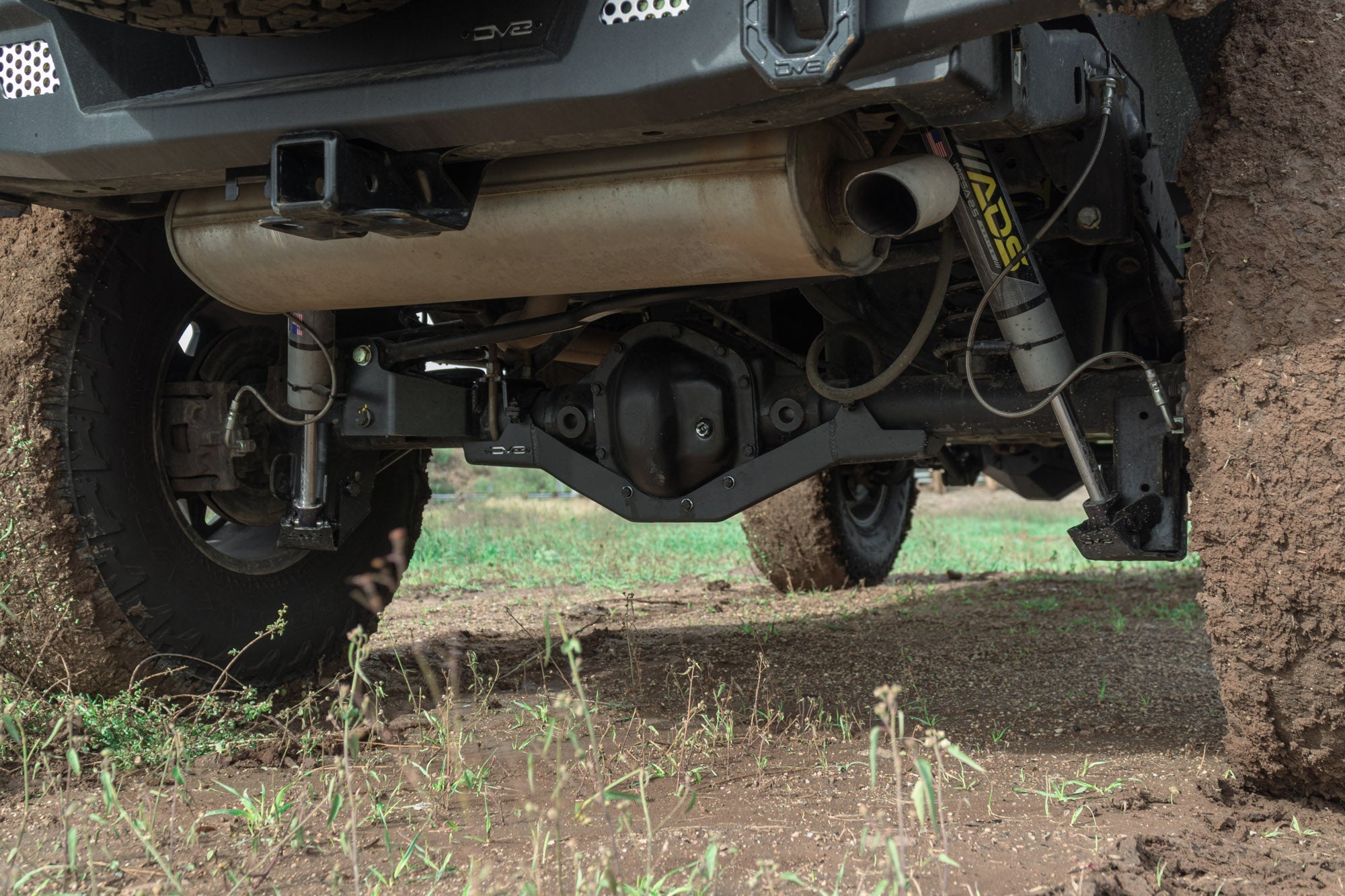 DV8-Jeep-JK-Black-Hills-041_d159f0c4-17c5-4f69-bf52-a0f4e8ec34d7 - NVMOS