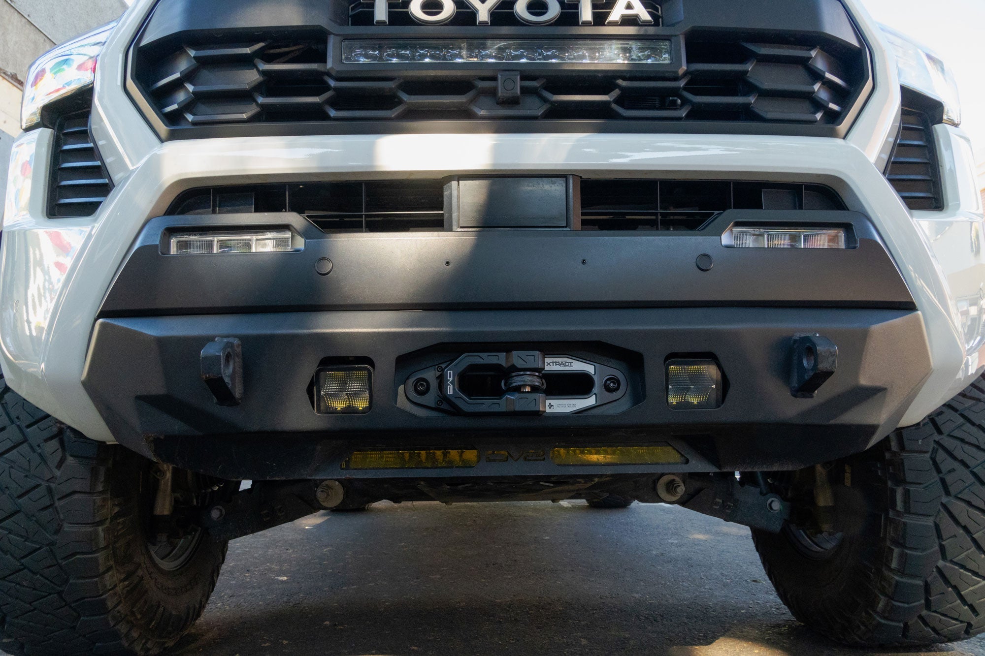 DV8-Xtract-Winch-Fairlead-Closed-System-Installed-8 - NVMOS