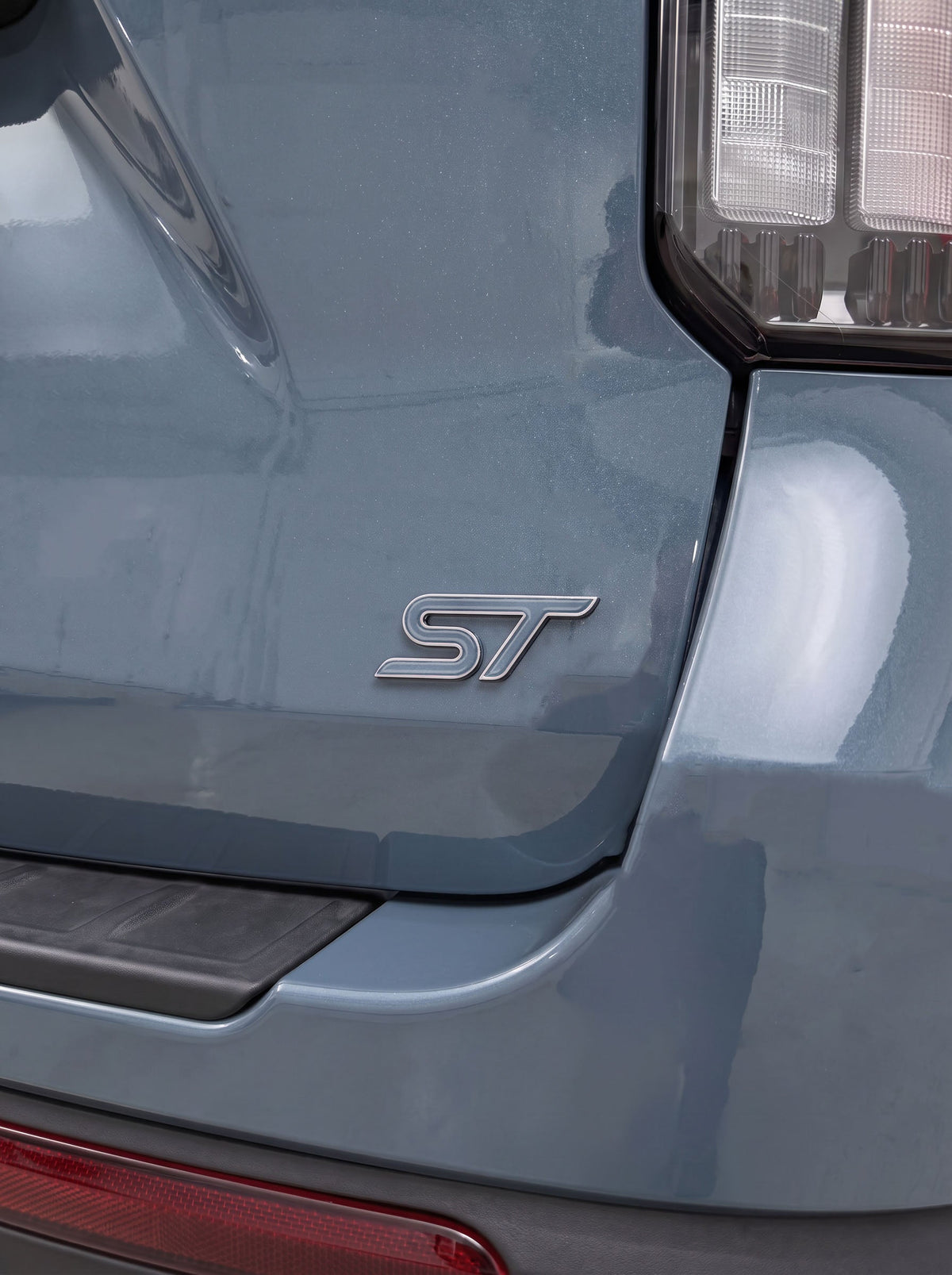 Tufskinz ST emblem insert for 2025-2027 Ford Explorer ST