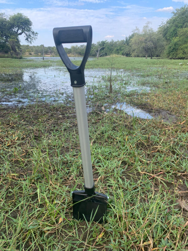 Eezi-Awn-K9-Foldable-Spade-Shovel-03-600x800 - NVMOS