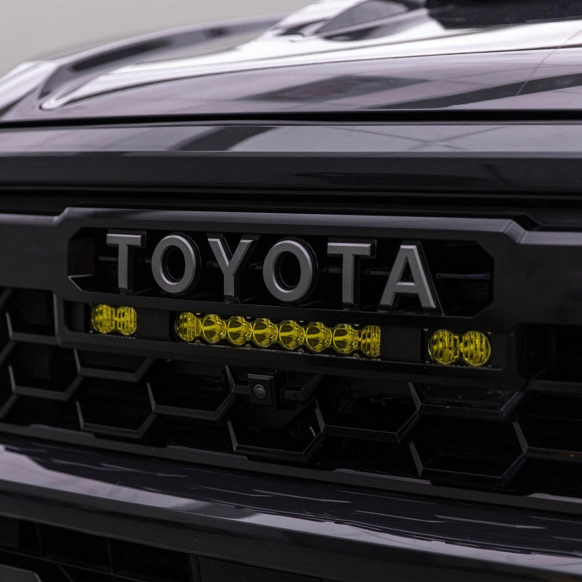 Baja Designs Toyota S8 10" Light Bar / S2 Pro TRD Pro Grille Conversion Light Kit - 2024-2026 Toyota Tacoma