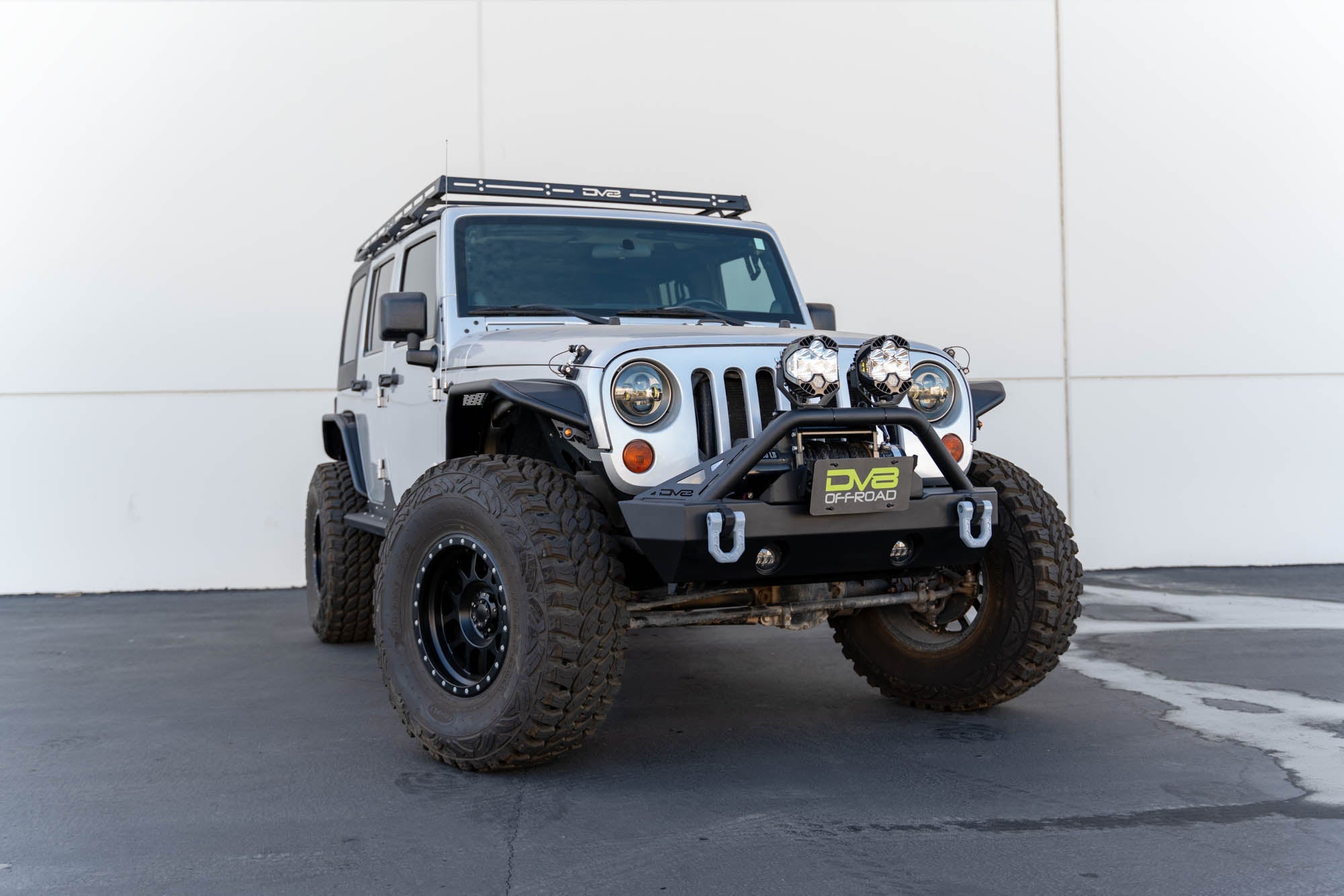 Fairlead-Mounted-Flip-Up-License-Plate-Bracket_Installed-02 - NVMOS
