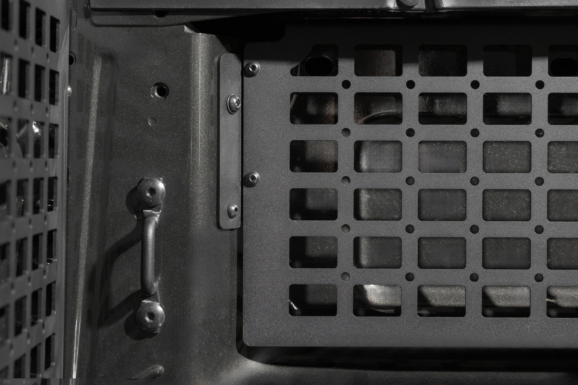 Ford-Ranger-Raptor-Bed-Side-Molle-Panels-5 - NVMOS