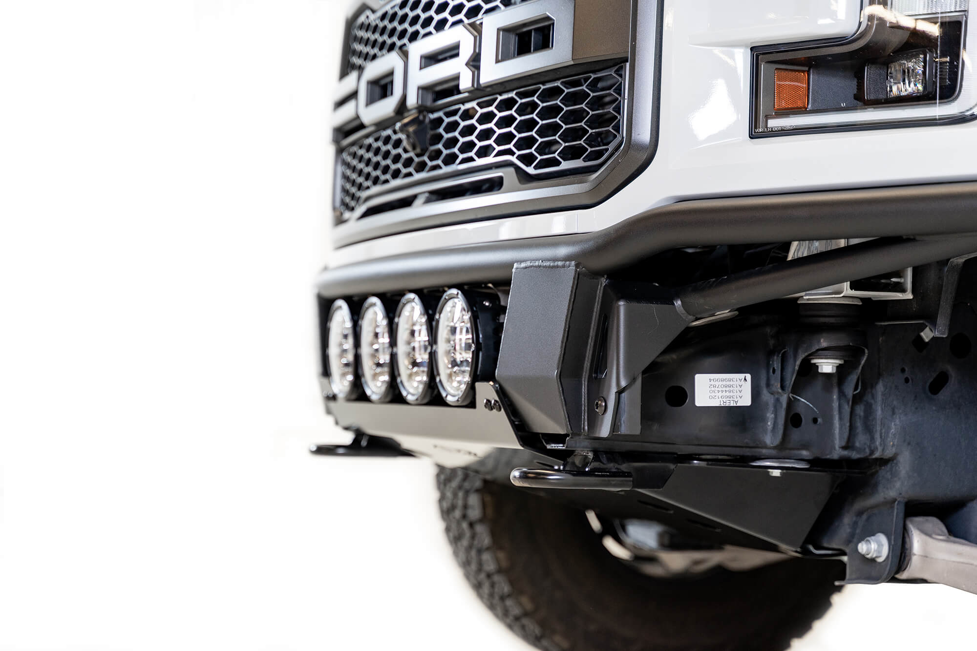 Ford-Raptor-tube-front-bumper_860f9dbb-9d40-483b-8b08-8ba02b0a0c8f - NVMOS