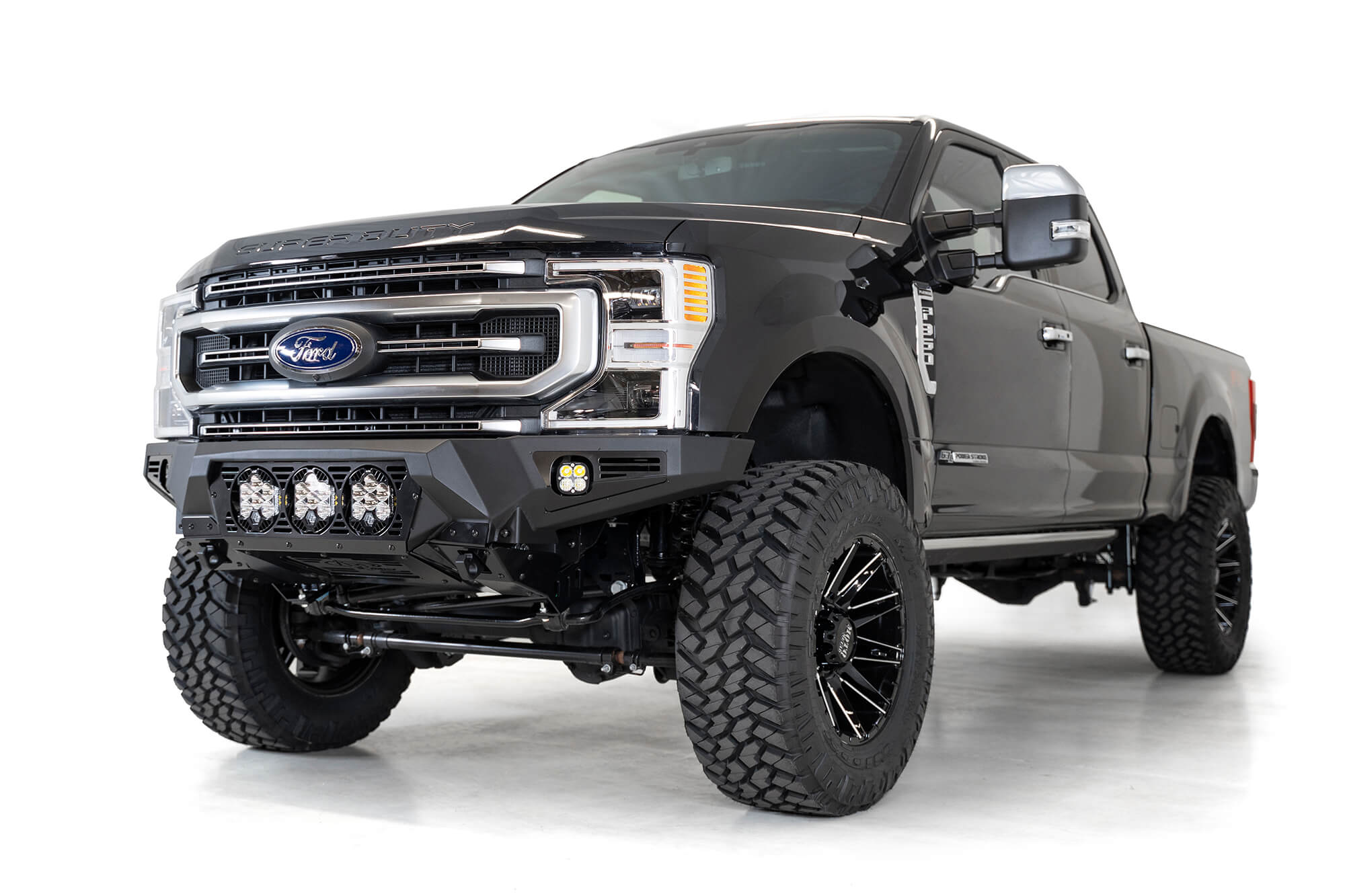 Ford-Super-Duty-aftermarket-front-bumper_eae322bb-eeab-4e24-b90b-0a7f085719f4 - NVMOS