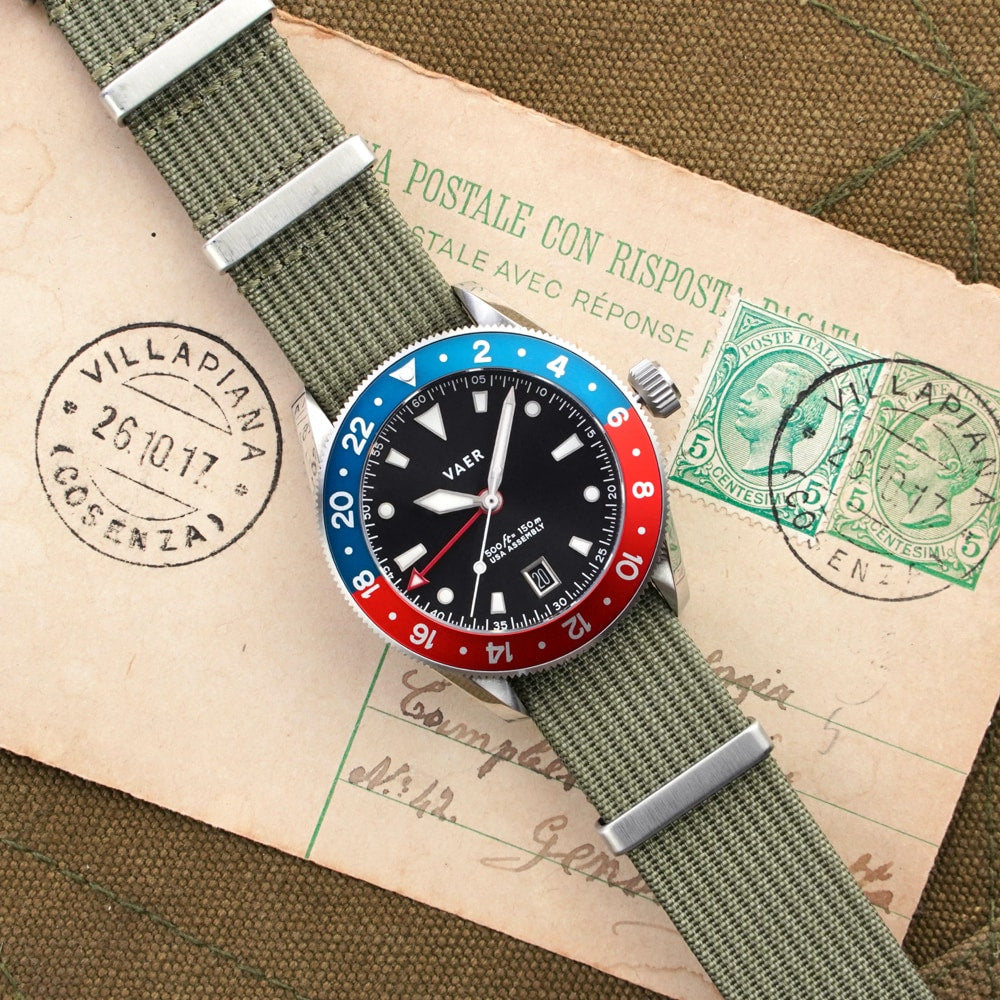 VAER G2 Meridian Watch - Navy/Red - 39mm USA GMT