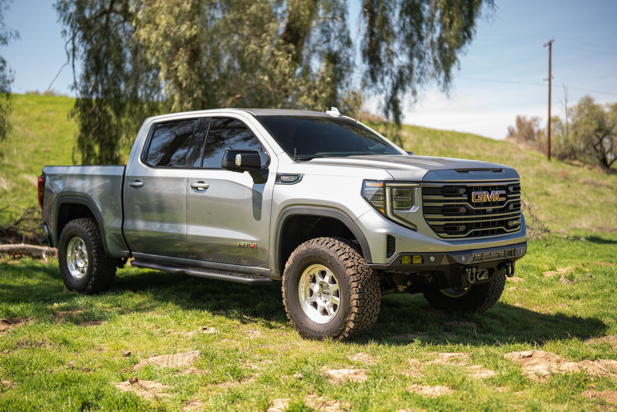 GMC-Sierra-1500-Spec-Series-Front-Bumper-Outdoor-1 - NVMOS