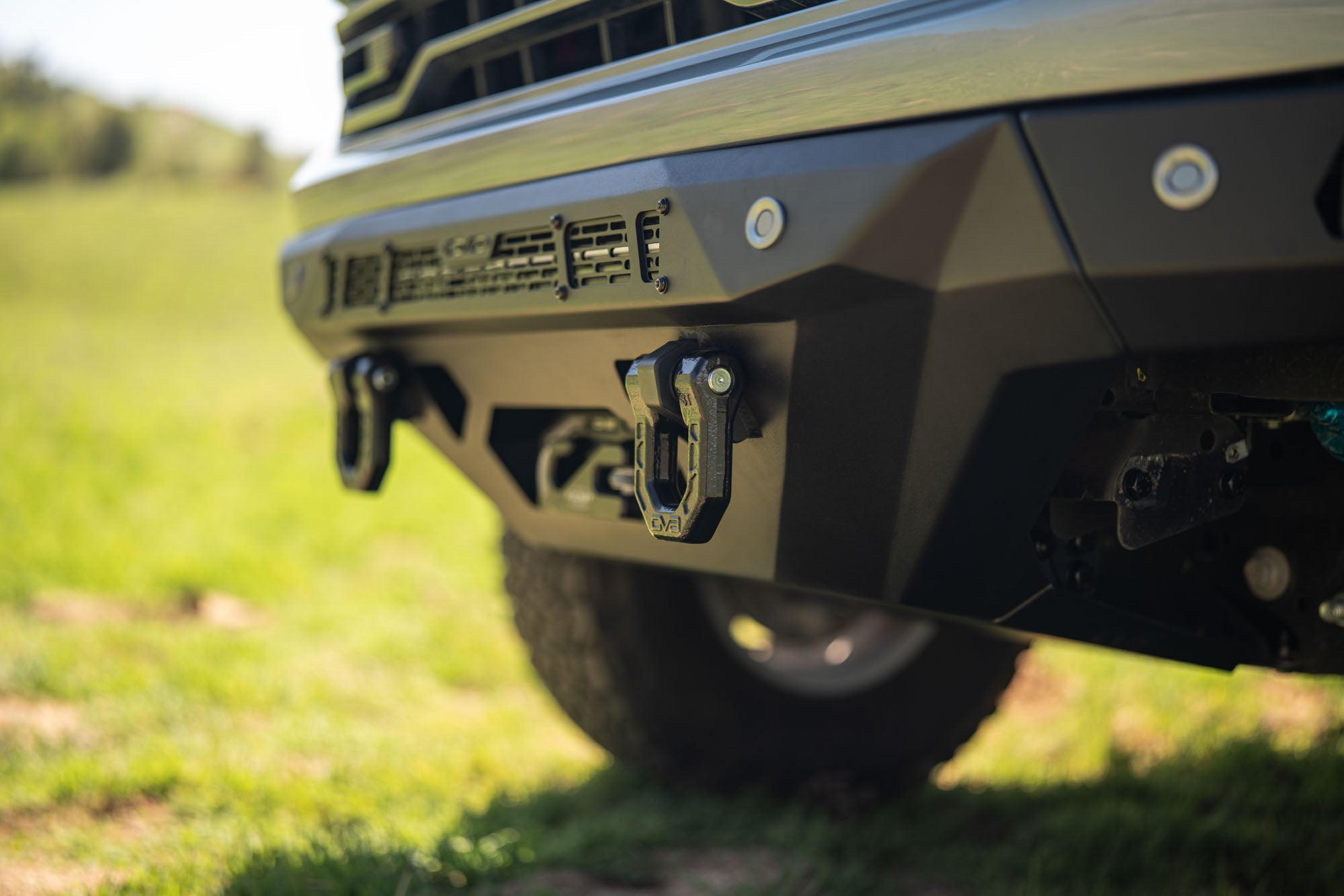 GMC-Sierra-1500-Spec-Series-Front-Bumper-Outdoor-10 - NVMOS