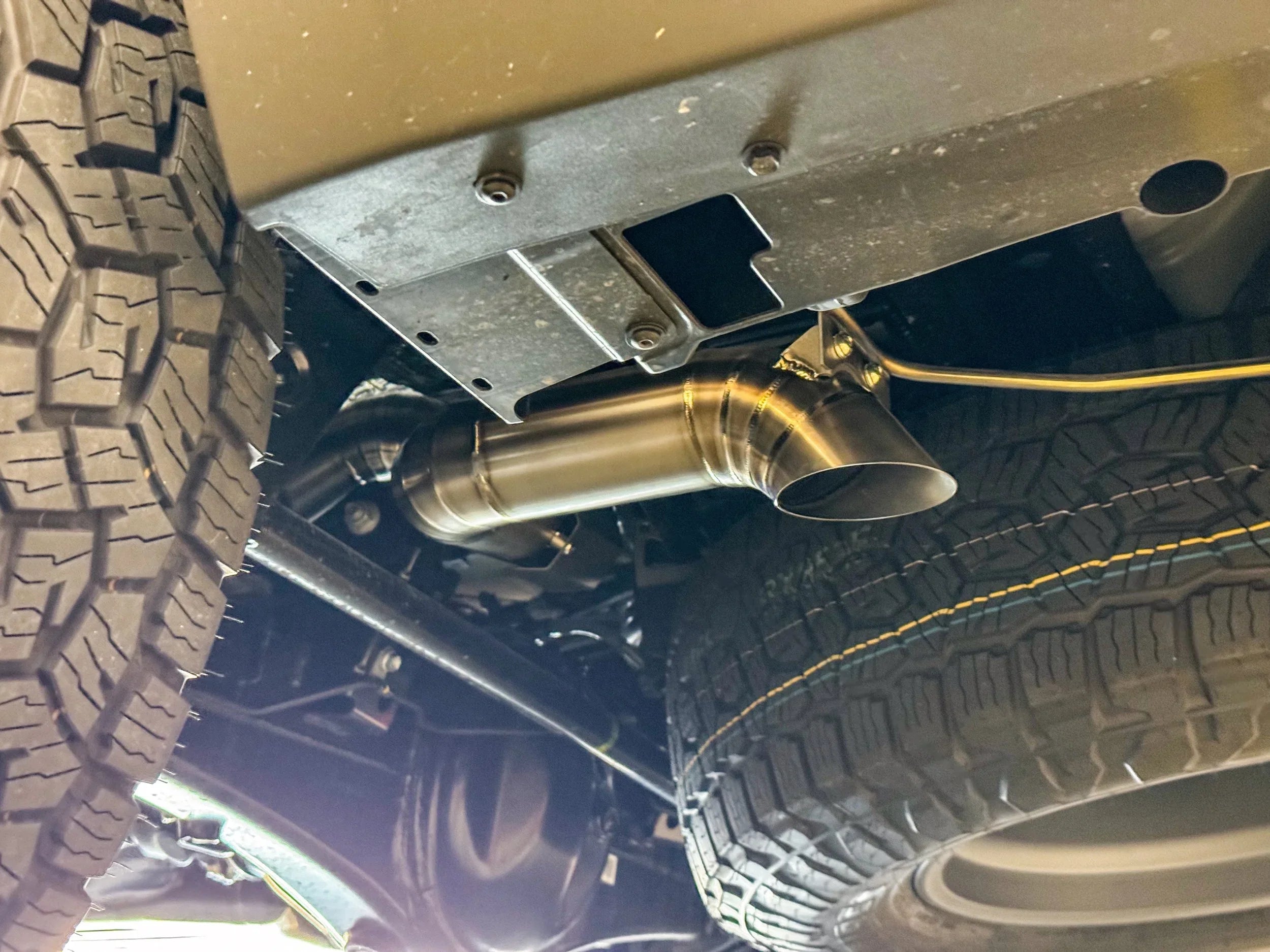 2024-Current Lexus GX550/Toyota Land Cruiser Titanium Axle Dump Exhaust