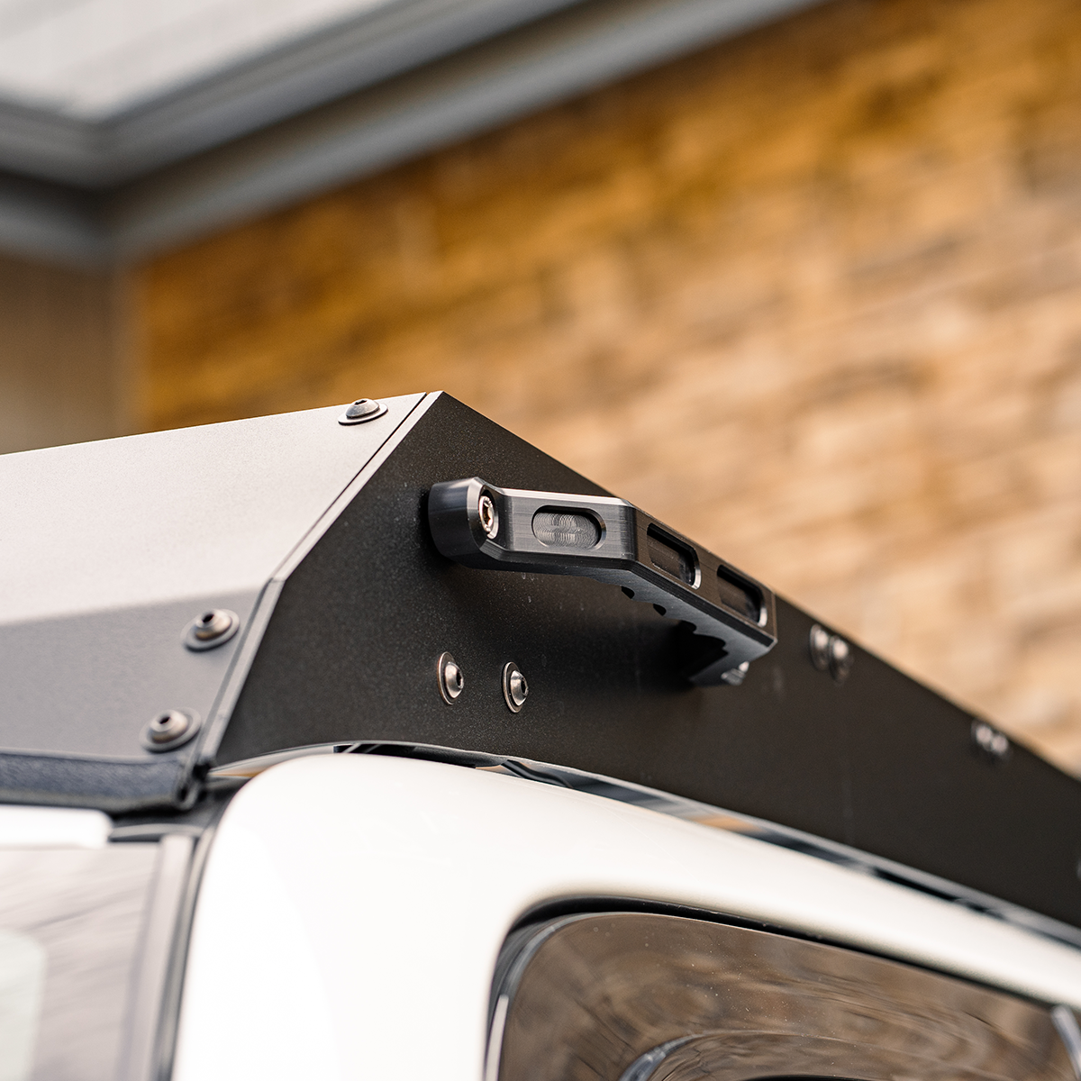 Grab_Handle_0002_DSC02529 - NVMOS