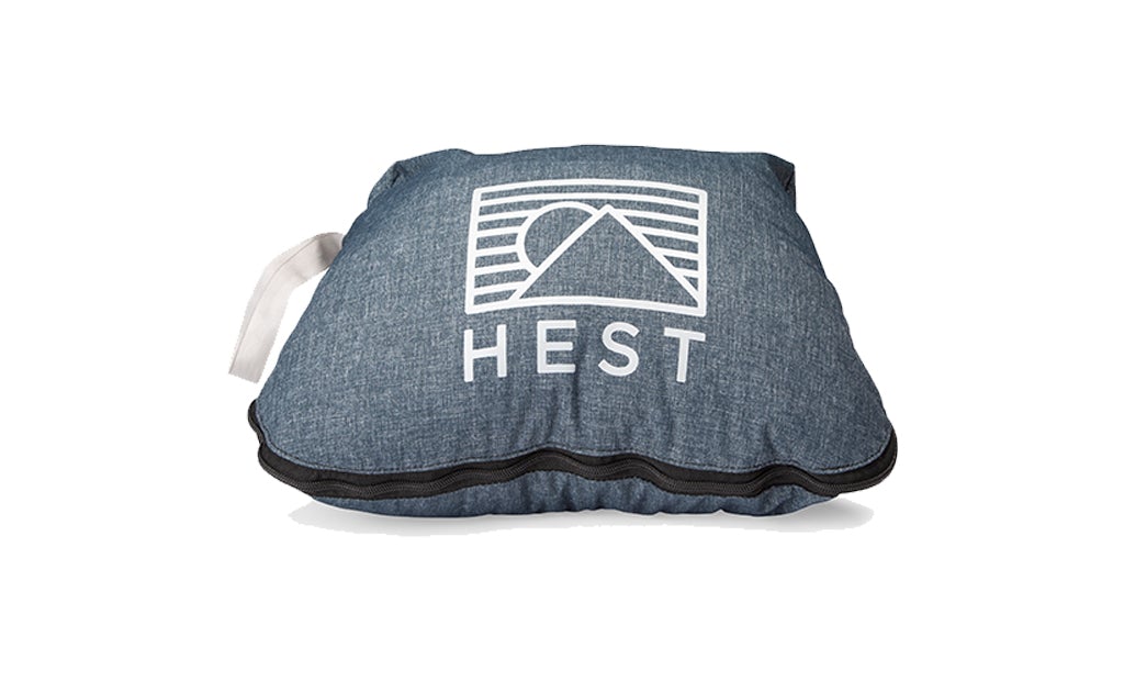 HEST-Pillow-Travel-Mode_83da4ca0-ee21-499f-9723-07f8b97e319f - NVMOS