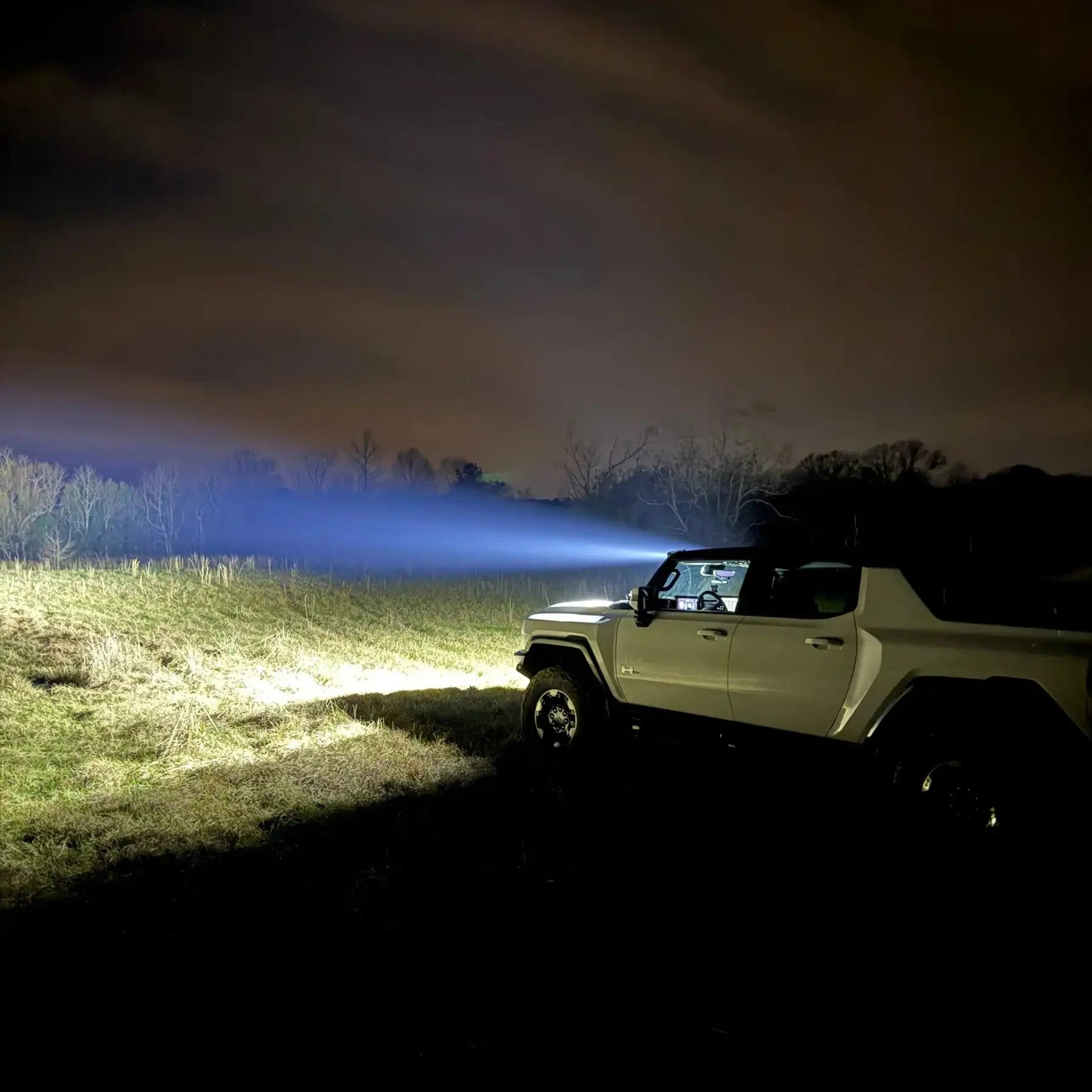Hummer_0151_abf02019-cbb7-4027-8103-f583144fbfec - NVMOS