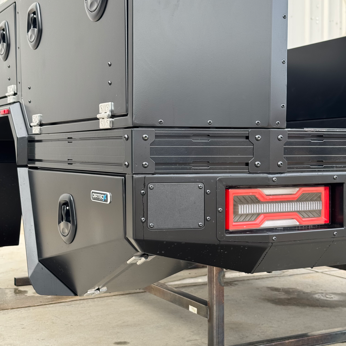 Dirtbox Overland Transformer drop center flatbed for Chevy, GMC and Ford trucks