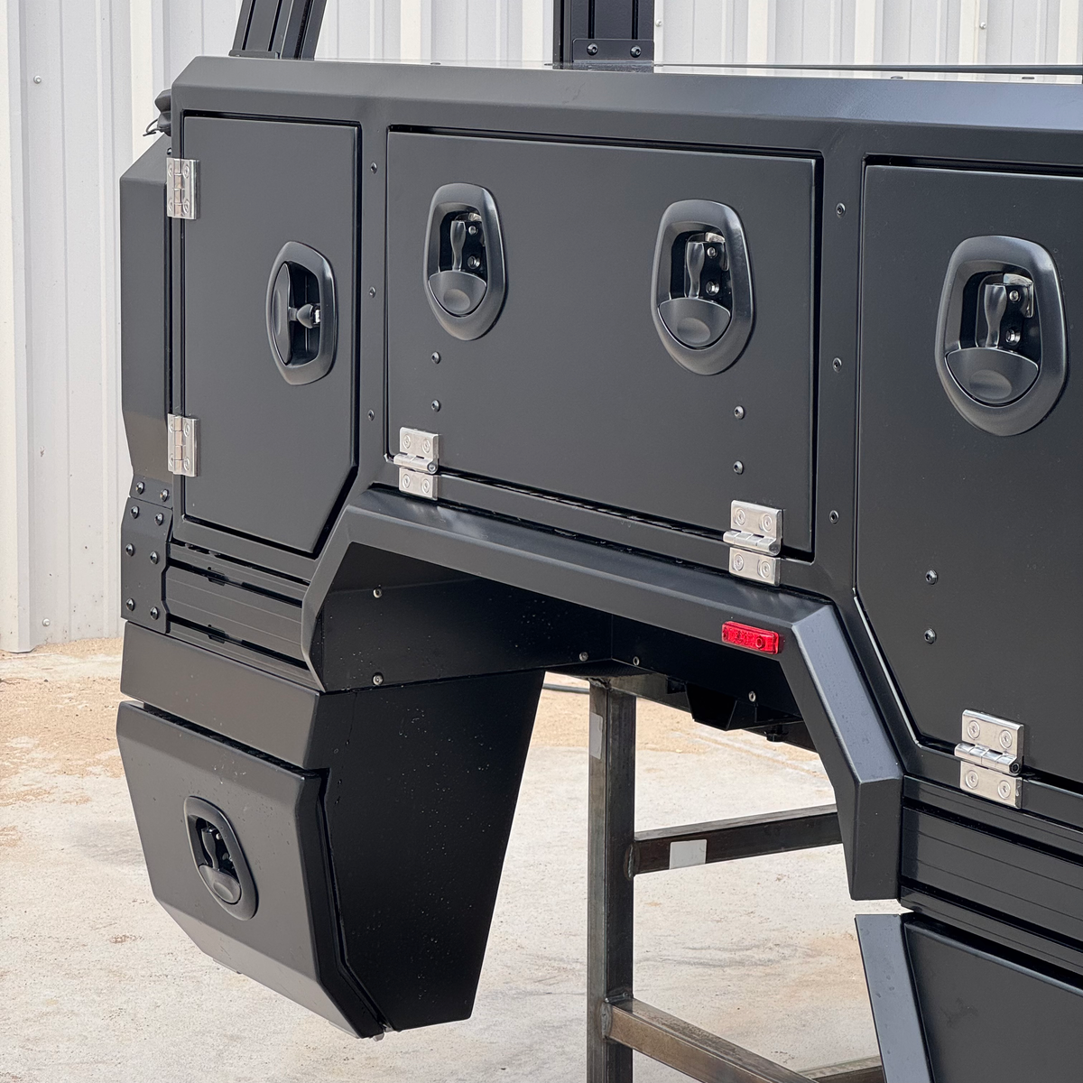 Dirtbox Overland Transformer drop center flatbed for Chevy, GMC and Ford trucks