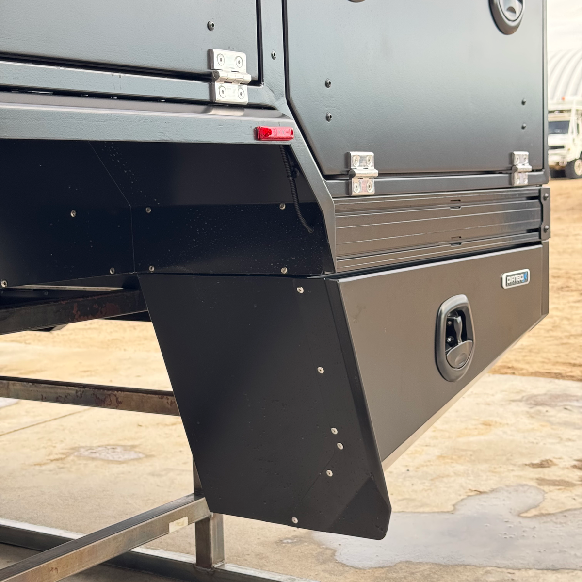 Dirtbox Overland Transformer drop center flatbed for Chevy, GMC and Ford trucks