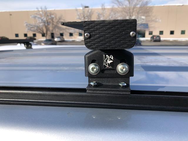 Conjuntos de barras de carga adicionales para montaje en riel K9 (1 barra de carga y 2 pies)