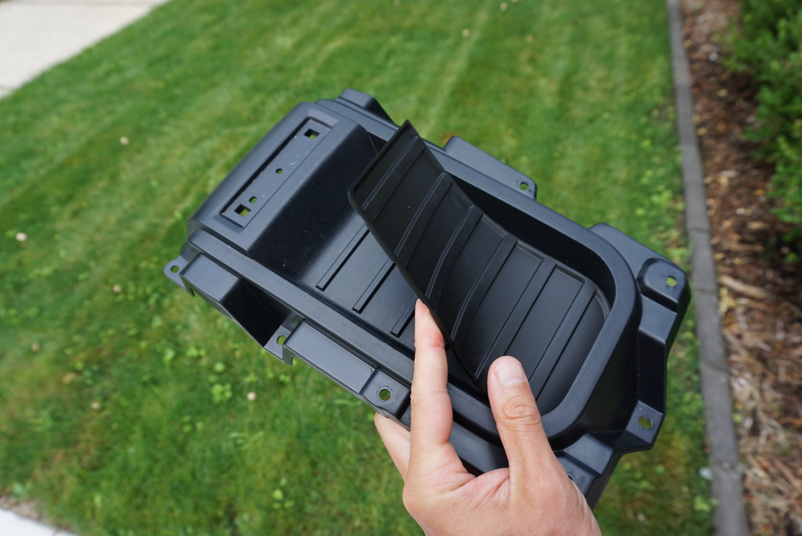 Center Console Tray Liner (2014-2021 Tundra) - BLACK