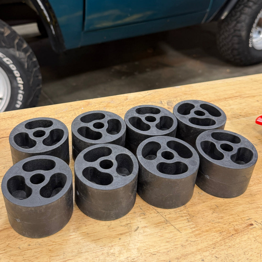 S&B 2" body lift kit for 1966-1977 Ford Bronco