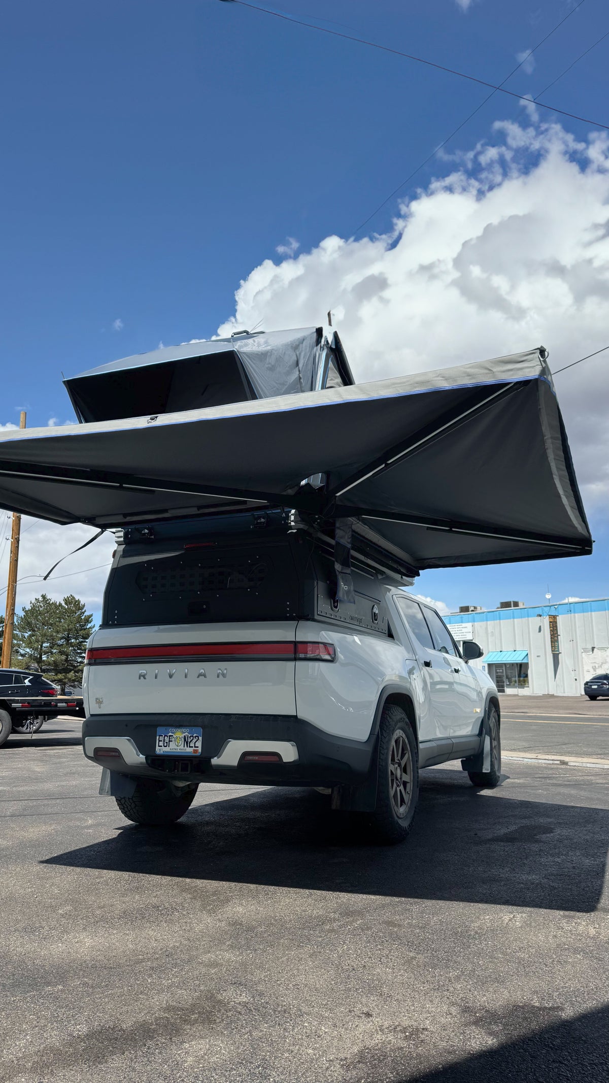 Dirtbox Overland Freestanding 270 Degree Awning for trucks, universal fit
