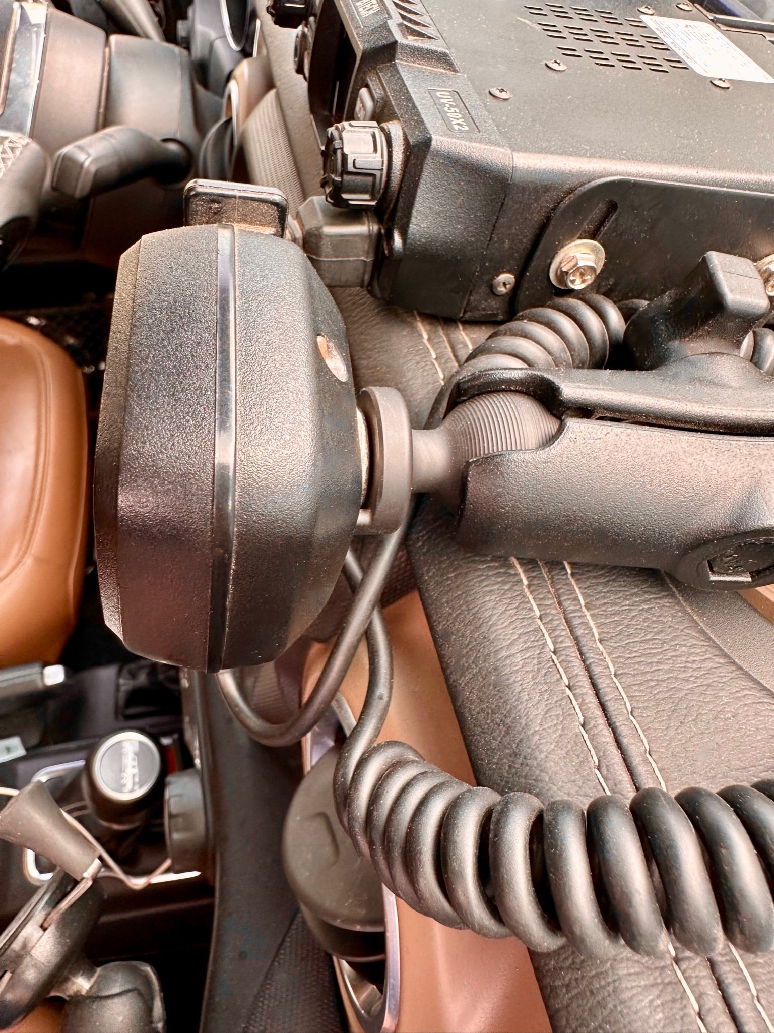 Montaje con clip CB JK/JKU