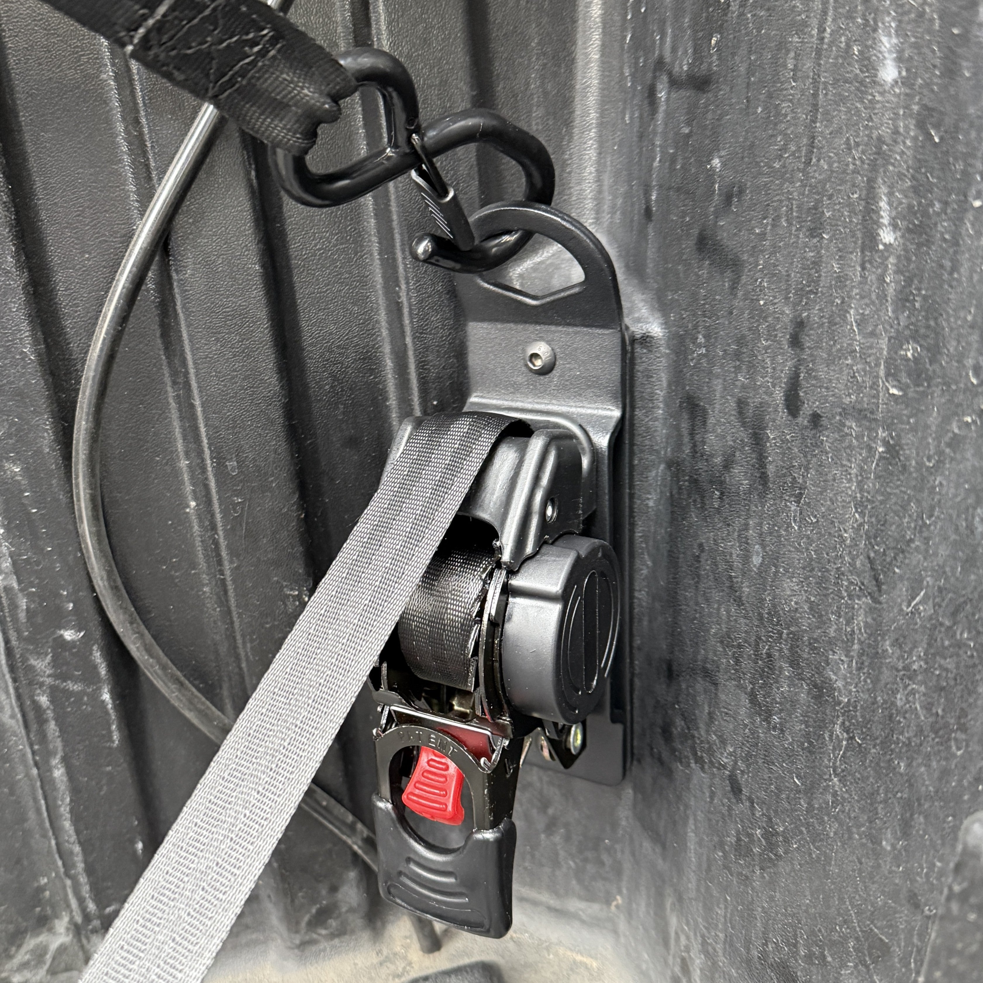 Integral Truck Straps - Toyota Tundra (2007+)